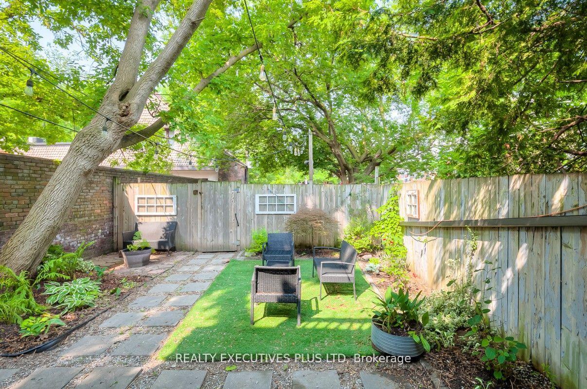 Photo 39 of 54 Metcalfe Street, Toronto, Cabbagetown-South St. James Town — HOMEH