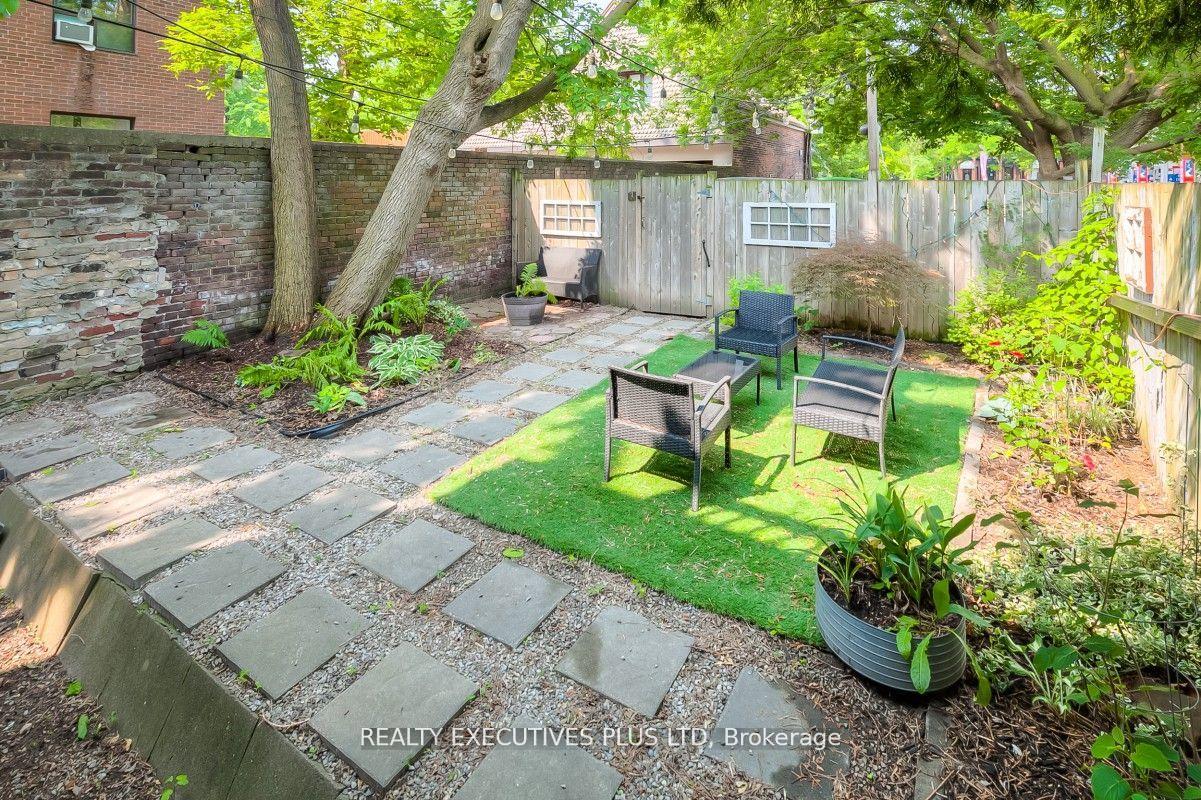 Photo 40 of 54 Metcalfe Street, Toronto, Cabbagetown-South St. James Town — HOMEH