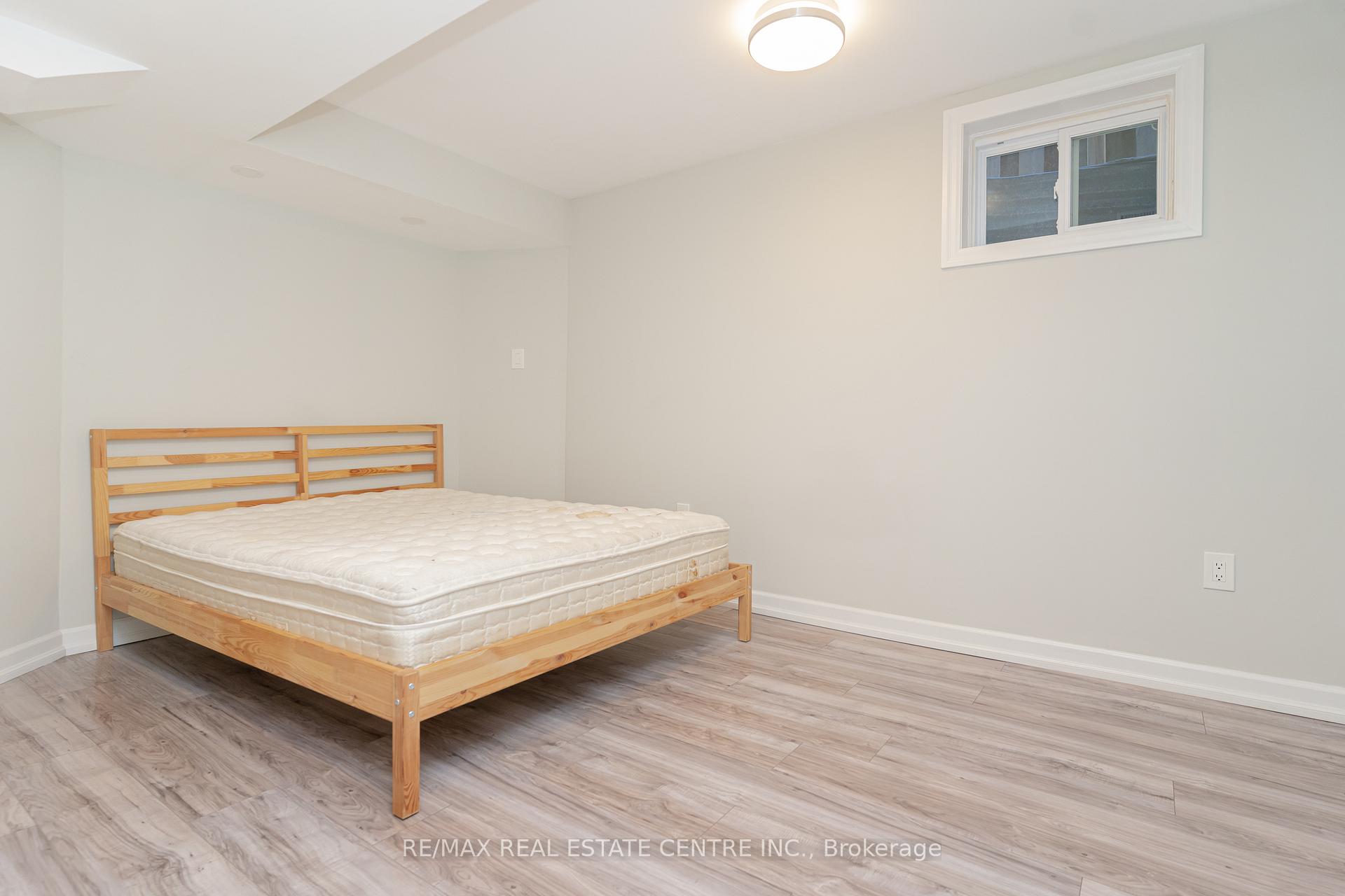 Photo 14 of 3 Candy Crescent, Brampton, Northwood Park — HOMEH