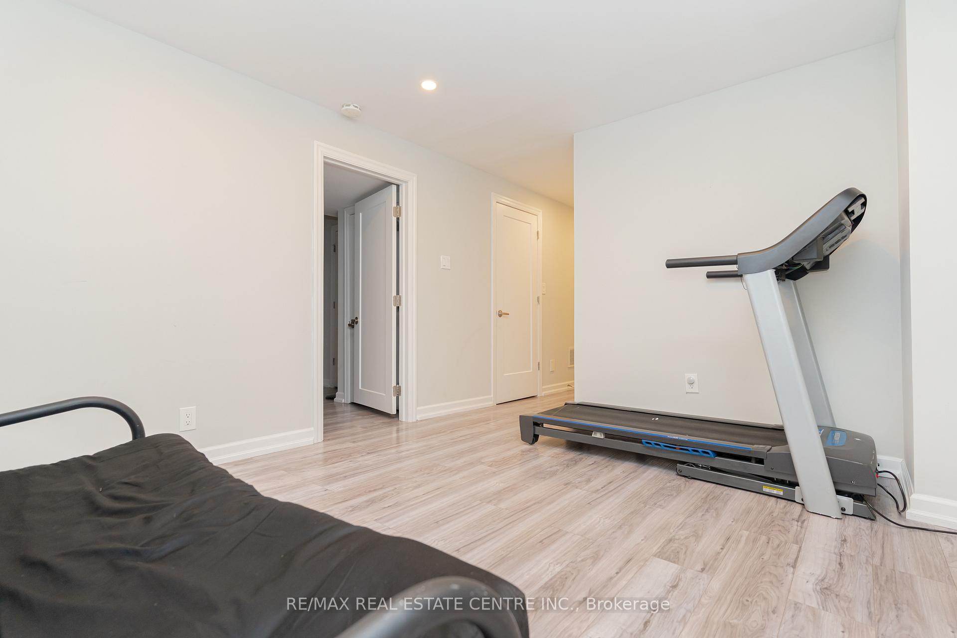 Photo 17 of 3 Candy Crescent, Brampton, Northwood Park — HOMEH
