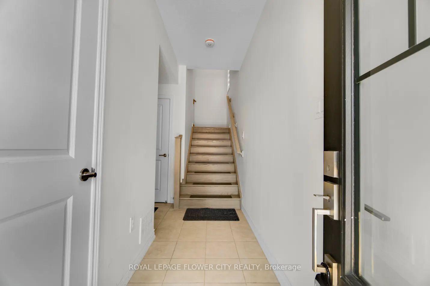 Photo 2 of Unit 91, 10 Birmingham Drive, Cambridge — HOMEH