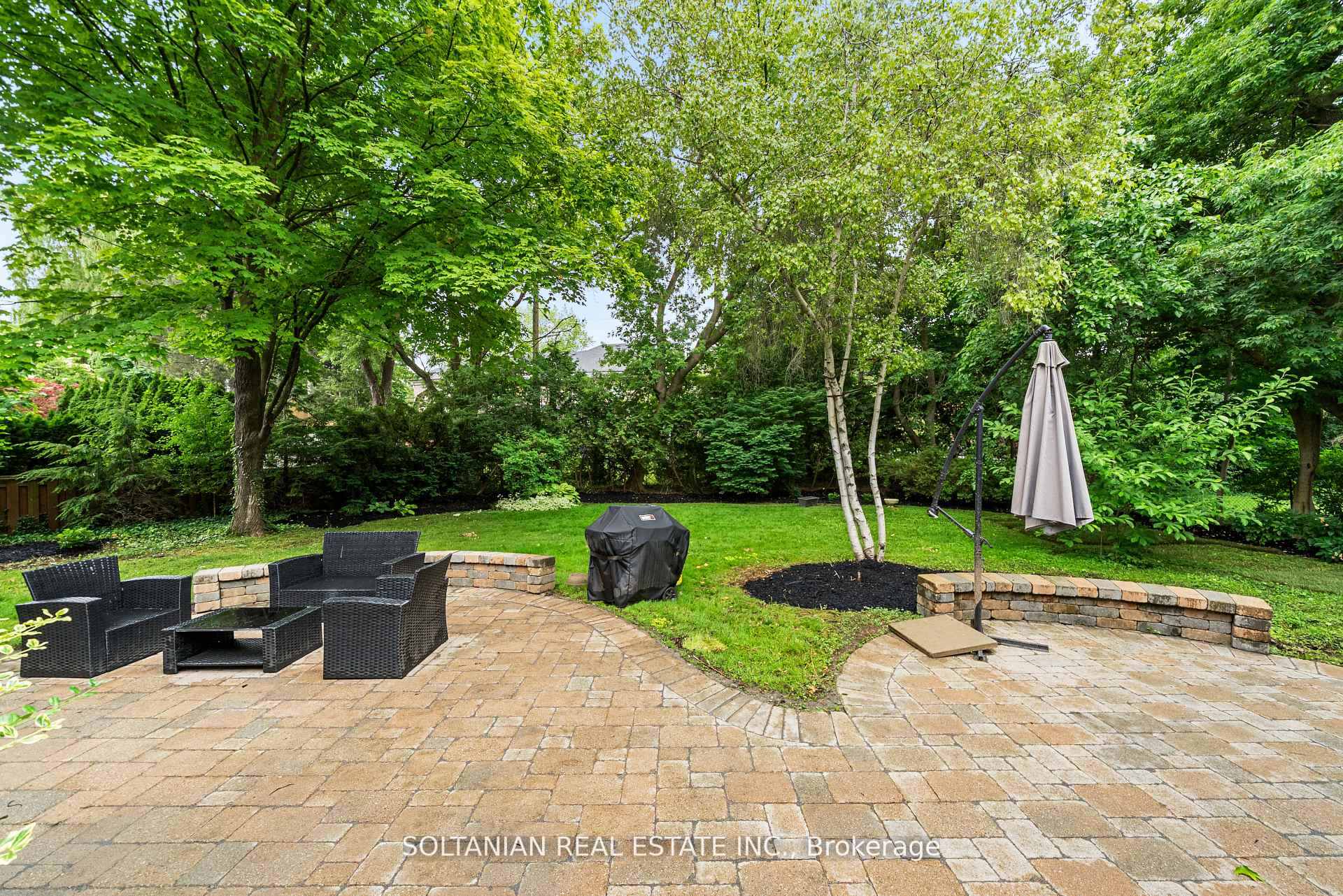 Photo 39 of 24 Laureleaf Road, Markham, Bayview Glen — HOMEH