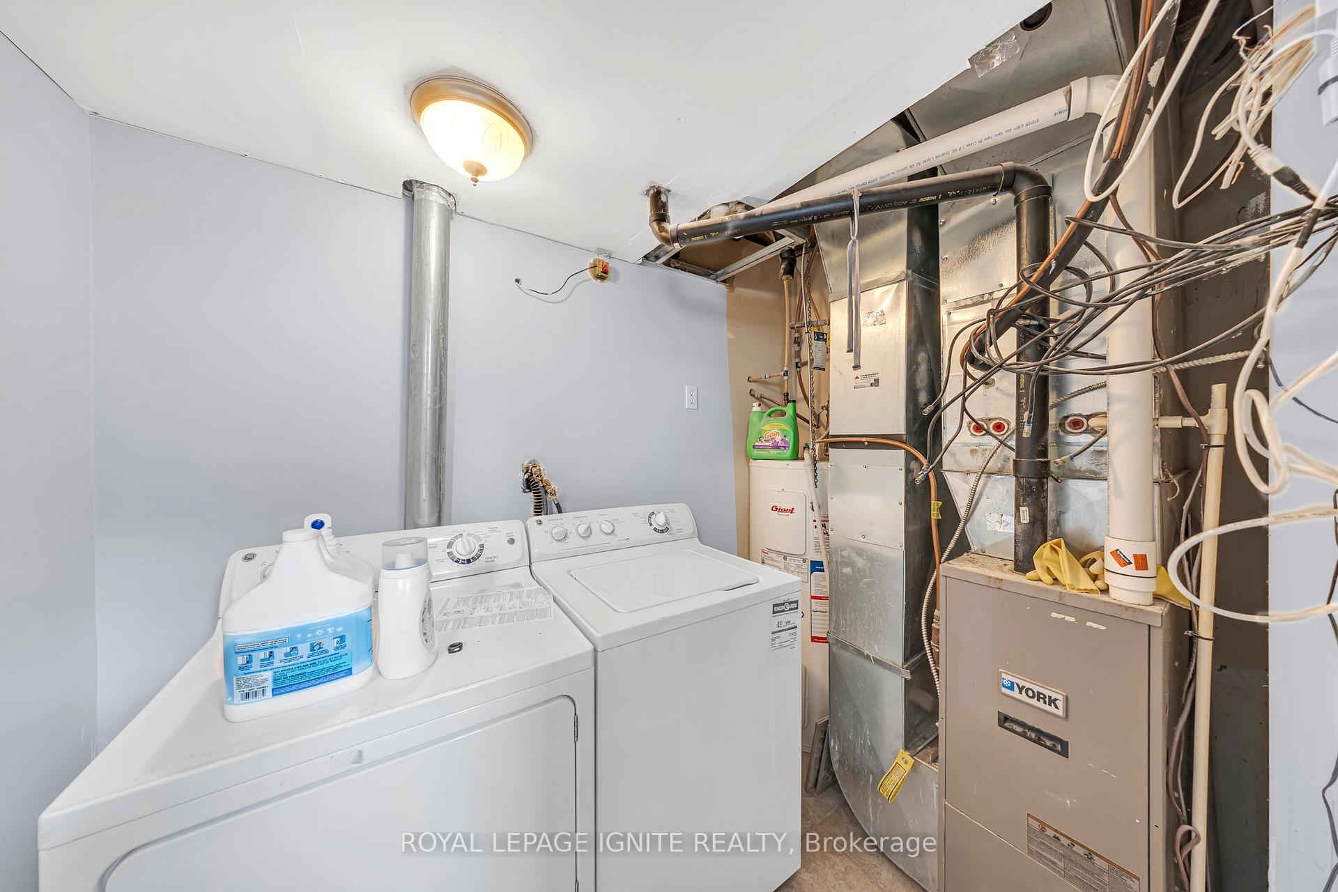 Photo 21 of 327 Spruce Street, Waterloo — HOMEH