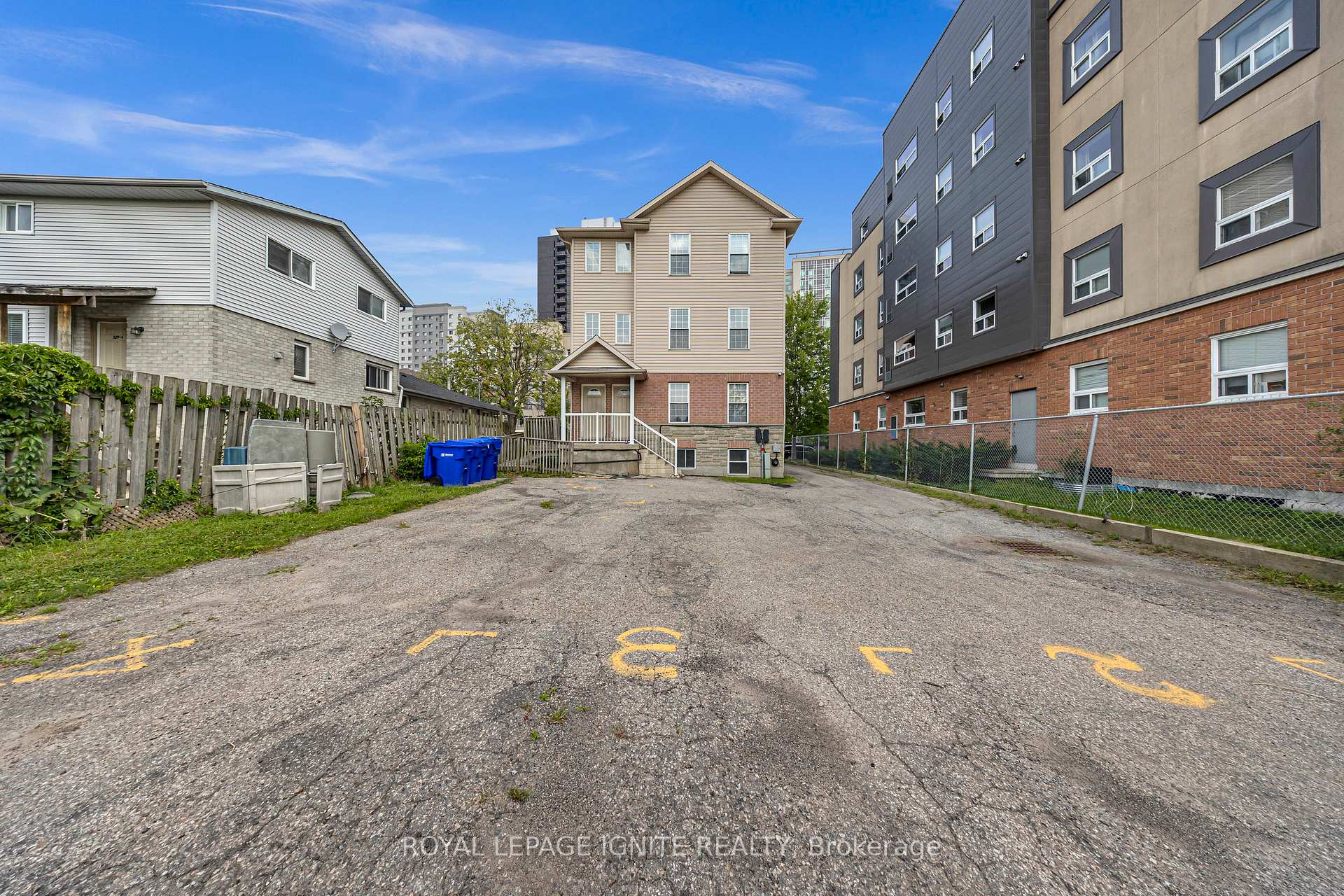 Photo 11 of 327 Spruce Street, Waterloo — HOMEH