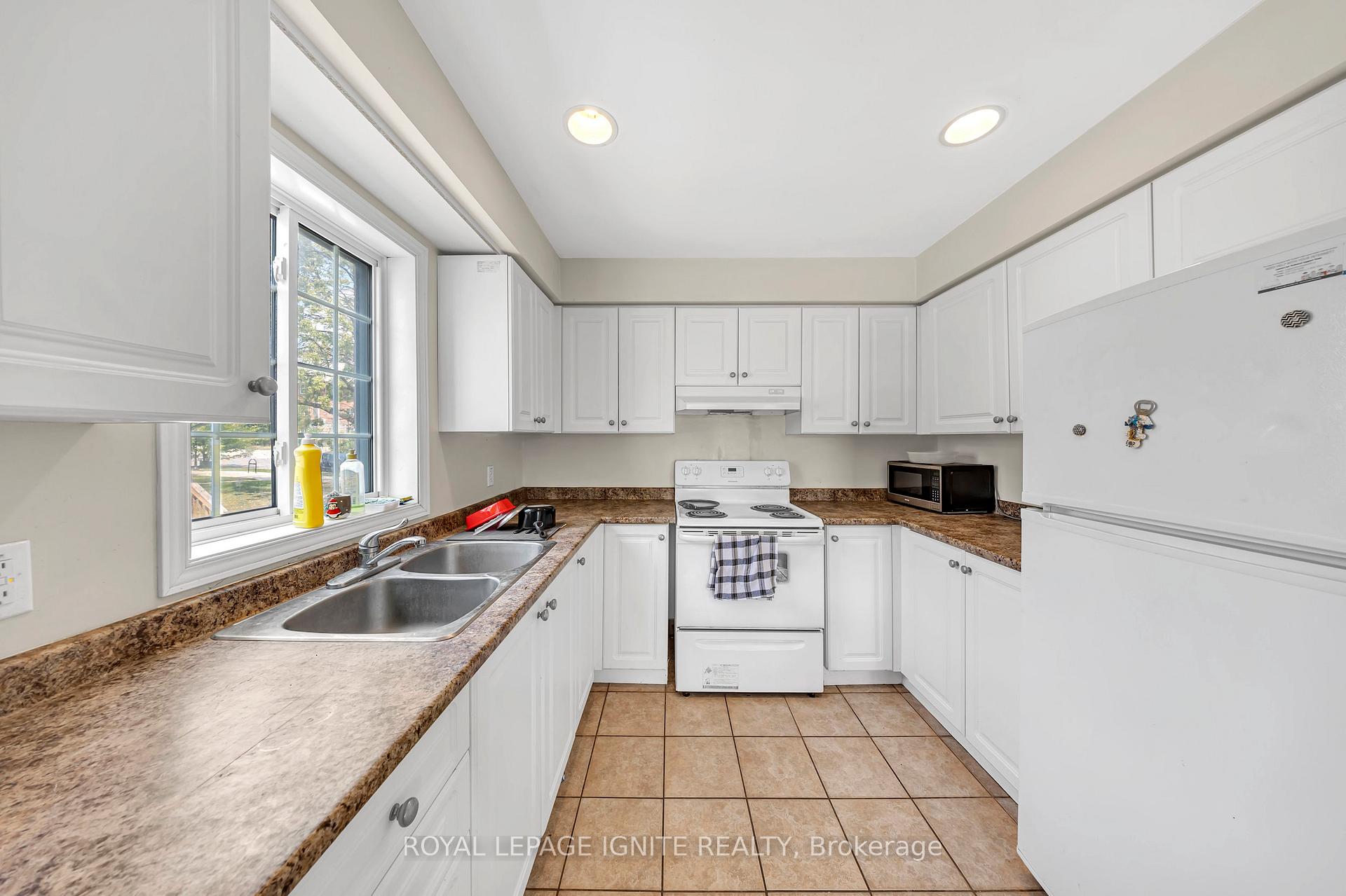 Photo 15 of 327 Spruce Street, Waterloo — HOMEH