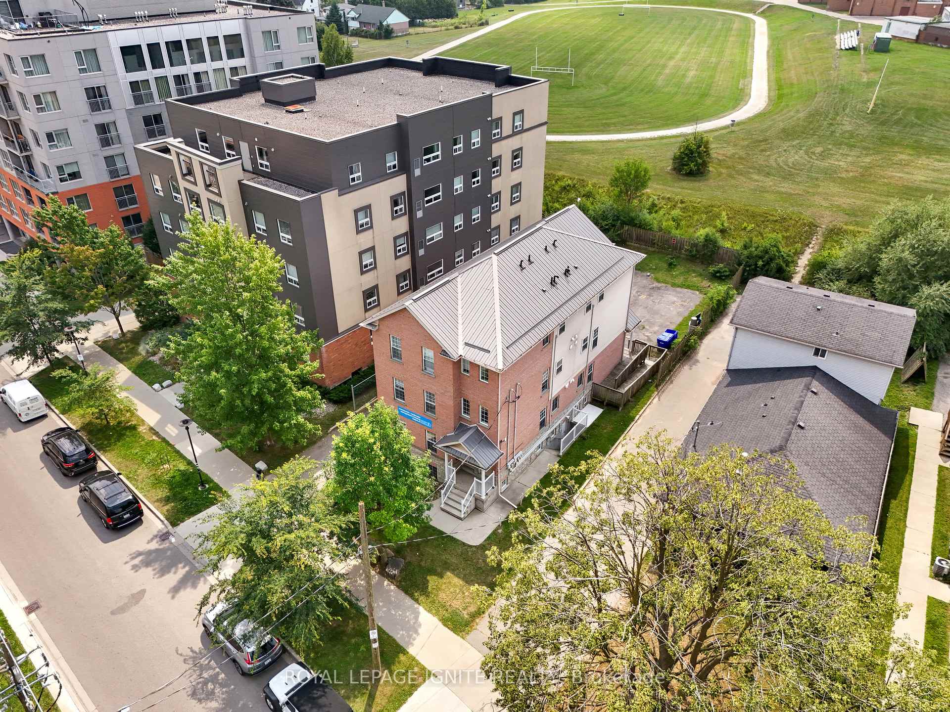 Photo 39 of 327 Spruce Street, Waterloo — HOMEH