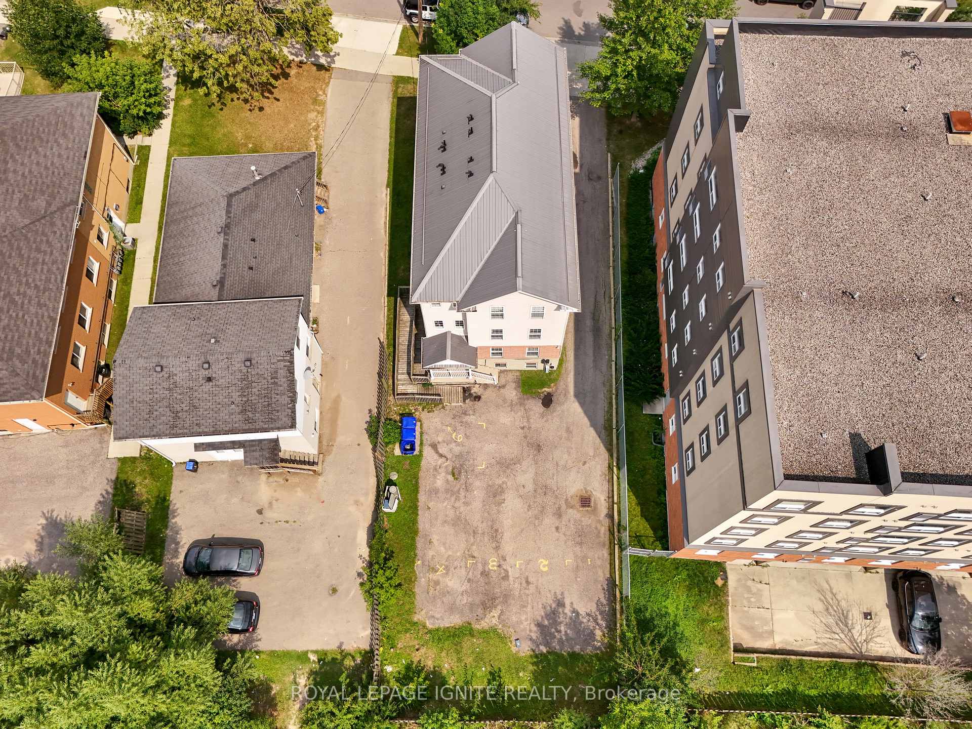 Photo 38 of 327 Spruce Street, Waterloo — HOMEH