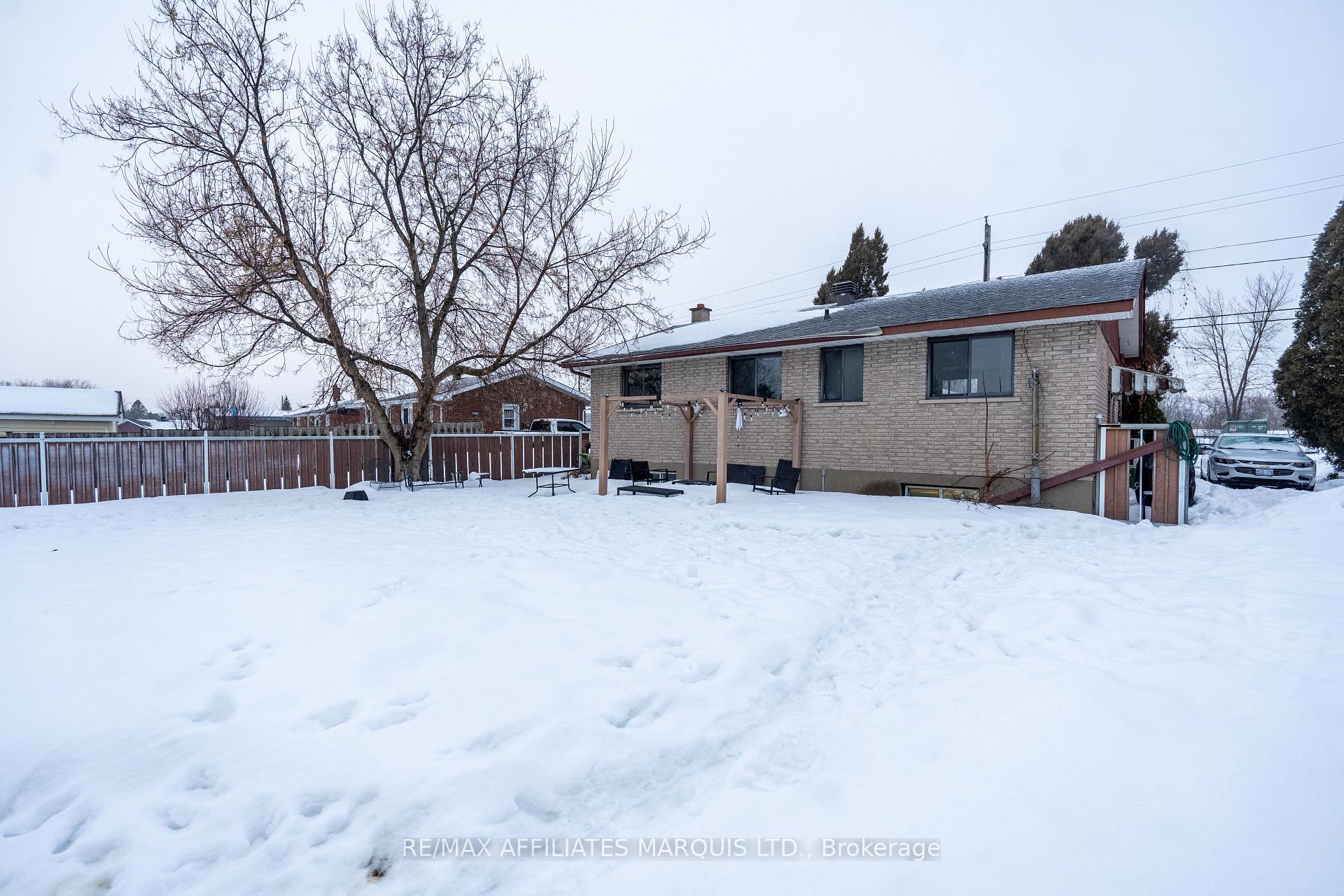 Photo 2 of 316 Balmoral Avenue, Cornwall — HOMEH