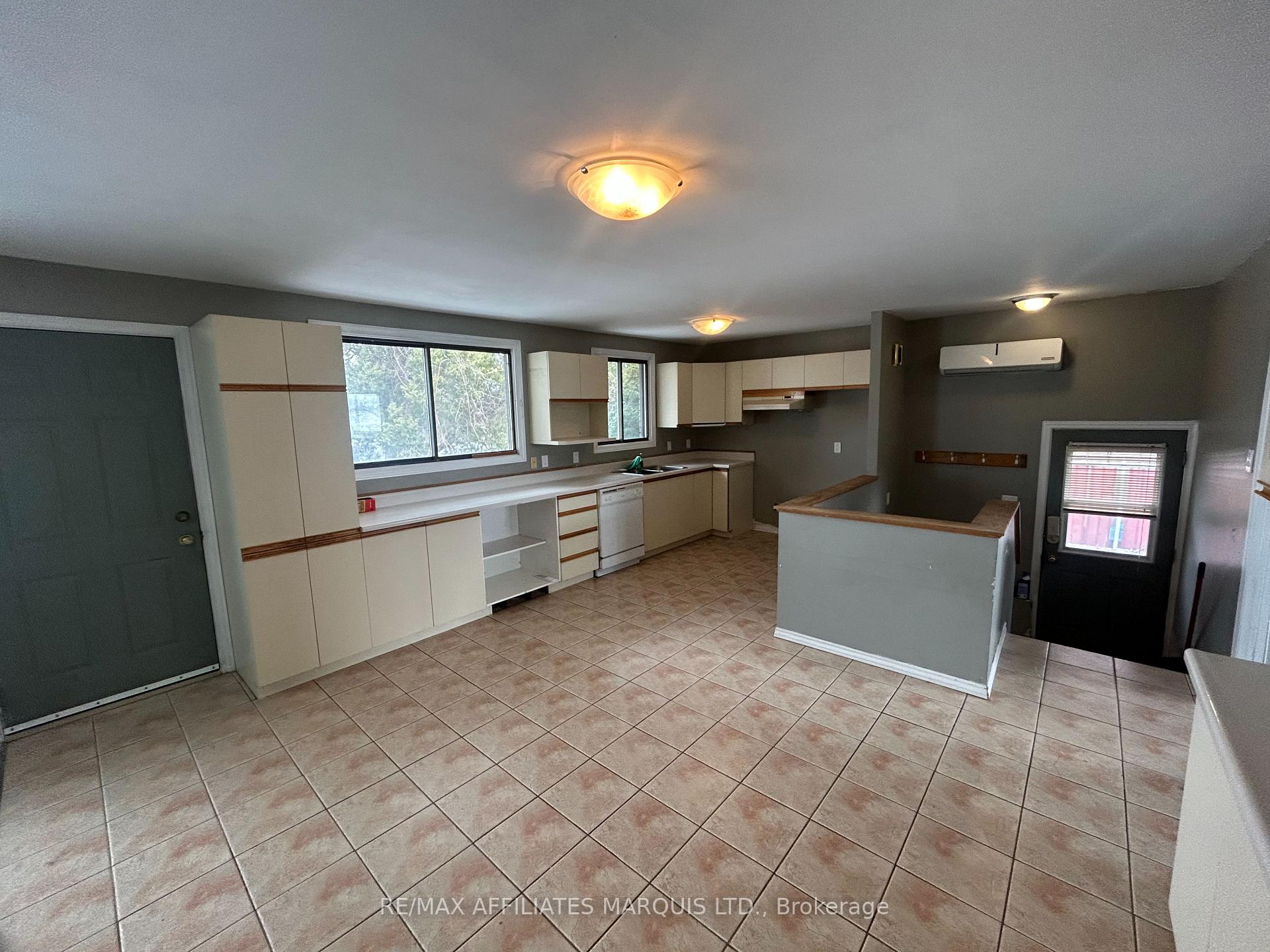 Photo 4 of 316 Balmoral Avenue, Cornwall — HOMEH