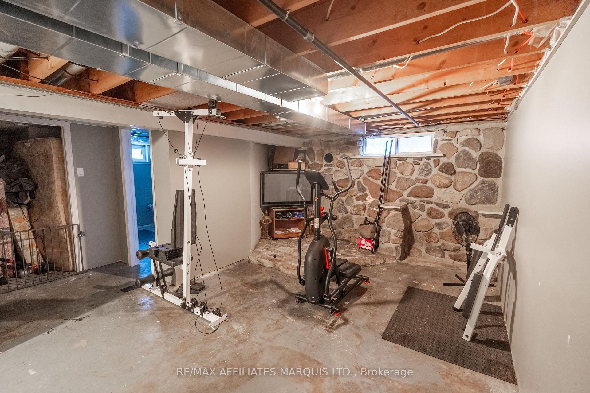 Photo 6 of 316 Balmoral Avenue, Cornwall — HOMEH