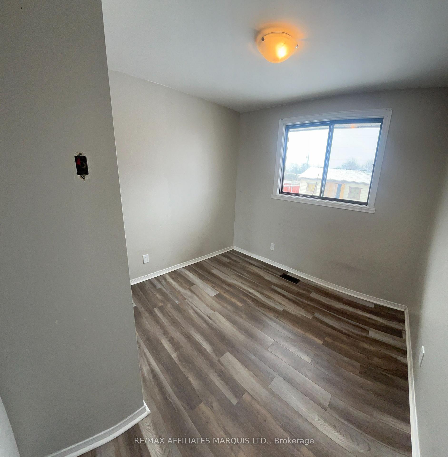 Photo 8 of 316 Balmoral Avenue, Cornwall — HOMEH