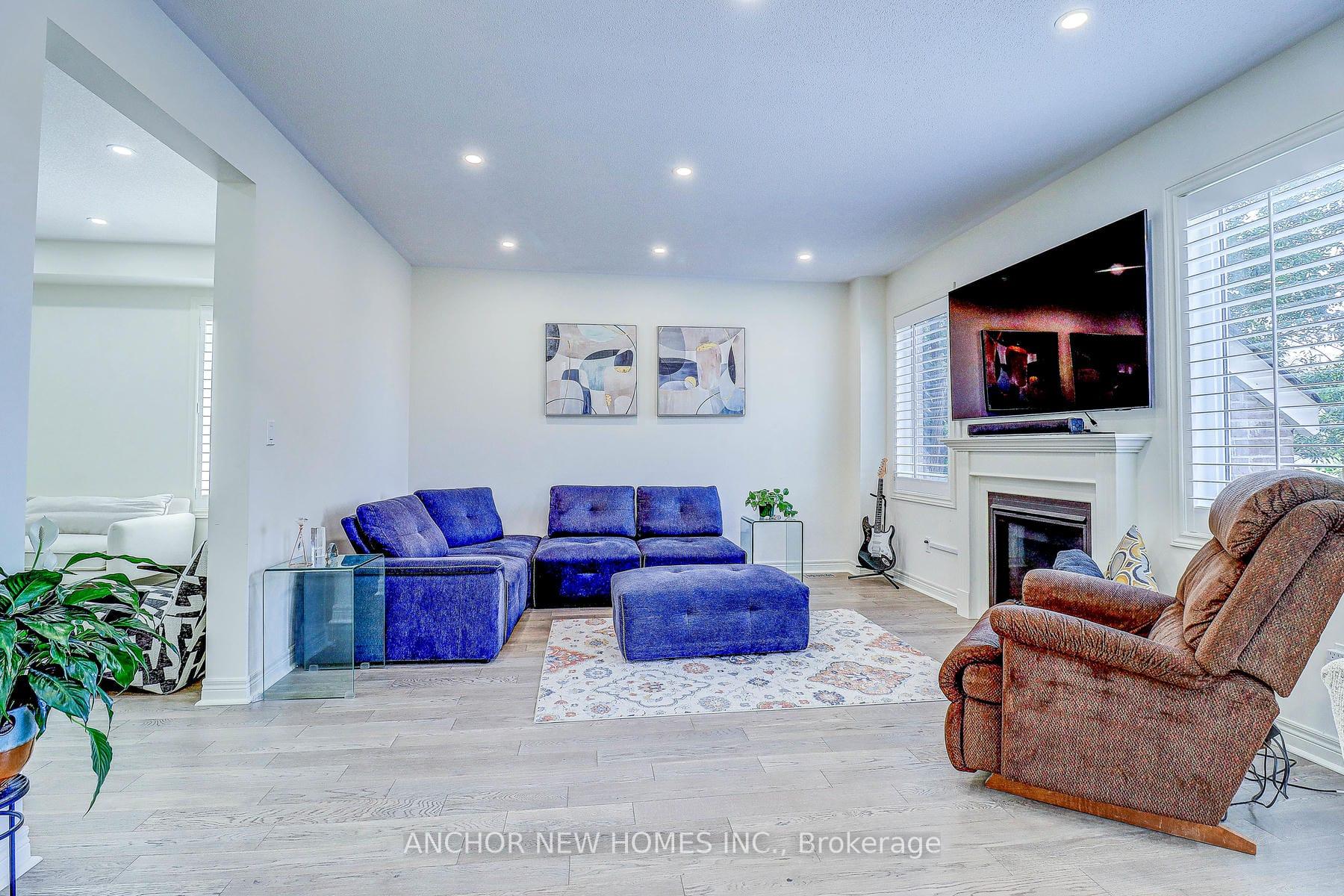Photo 5 of 640 Fleetwood Drive, Oshawa, Eastdale — HOMEH