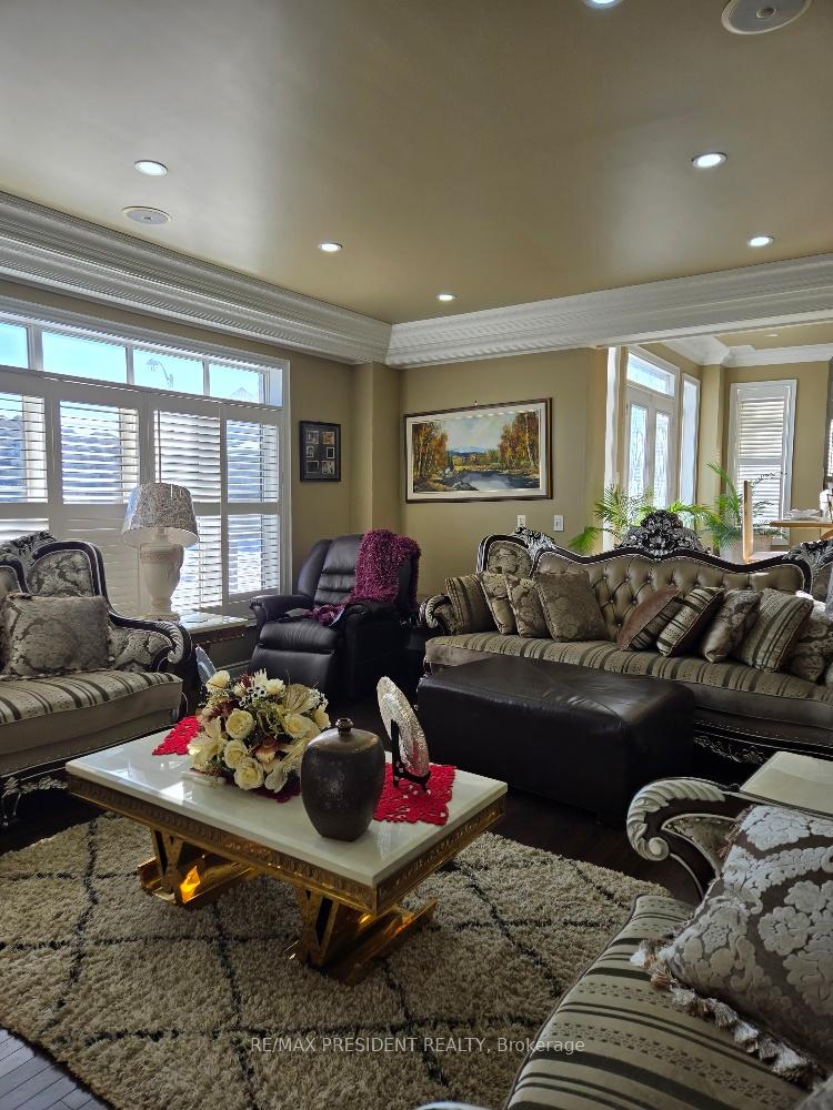 Photo 19 of 2 Vissini Way, Brampton, Brampton East — HOMEH