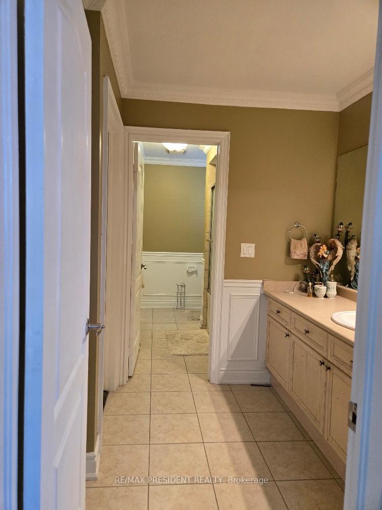 Photo 21 of 2 Vissini Way, Brampton, Brampton East — HOMEH