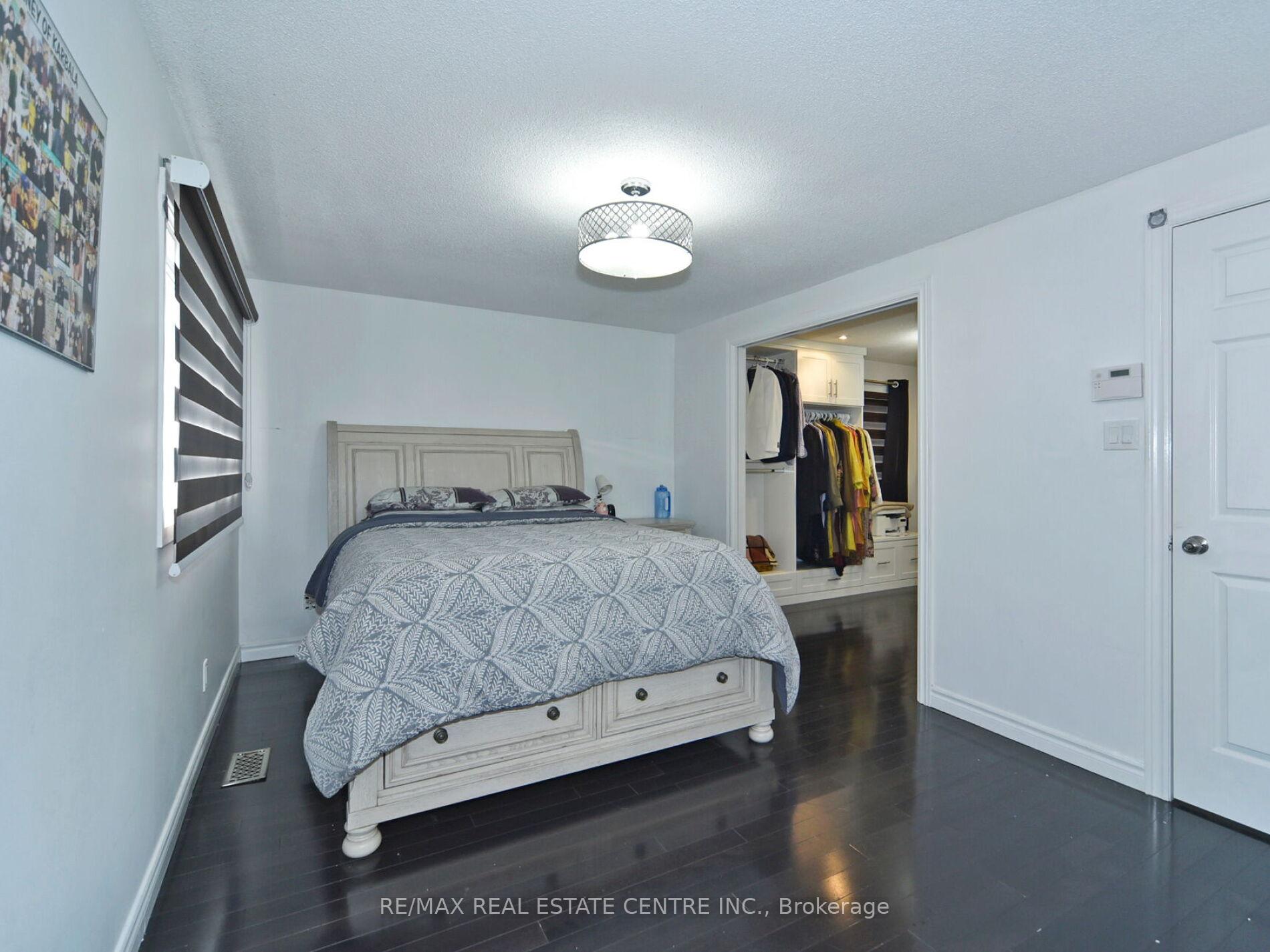 Photo 14 of 41 Fieldview Crescent, Whitby, Blue Grass Meadows — HOMEH