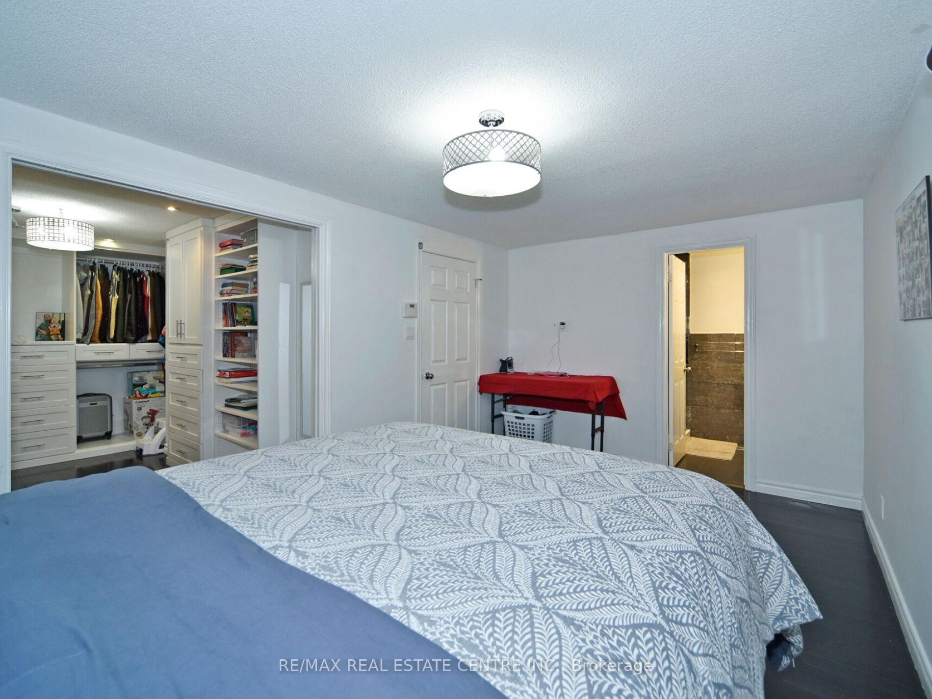 Photo 16 of 41 Fieldview Crescent, Whitby, Blue Grass Meadows — HOMEH