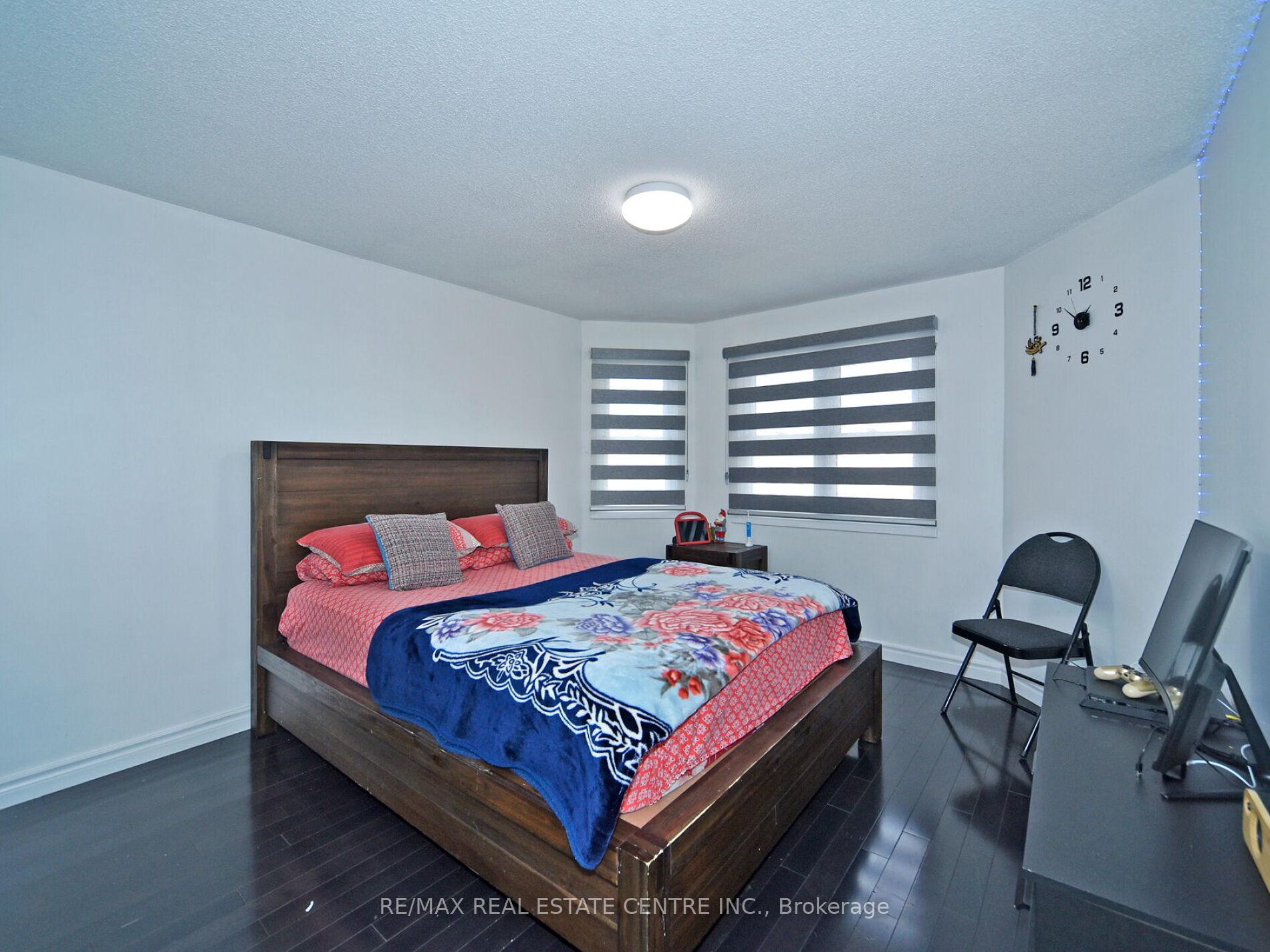 Photo 38 of 41 Fieldview Crescent, Whitby, Blue Grass Meadows — HOMEH