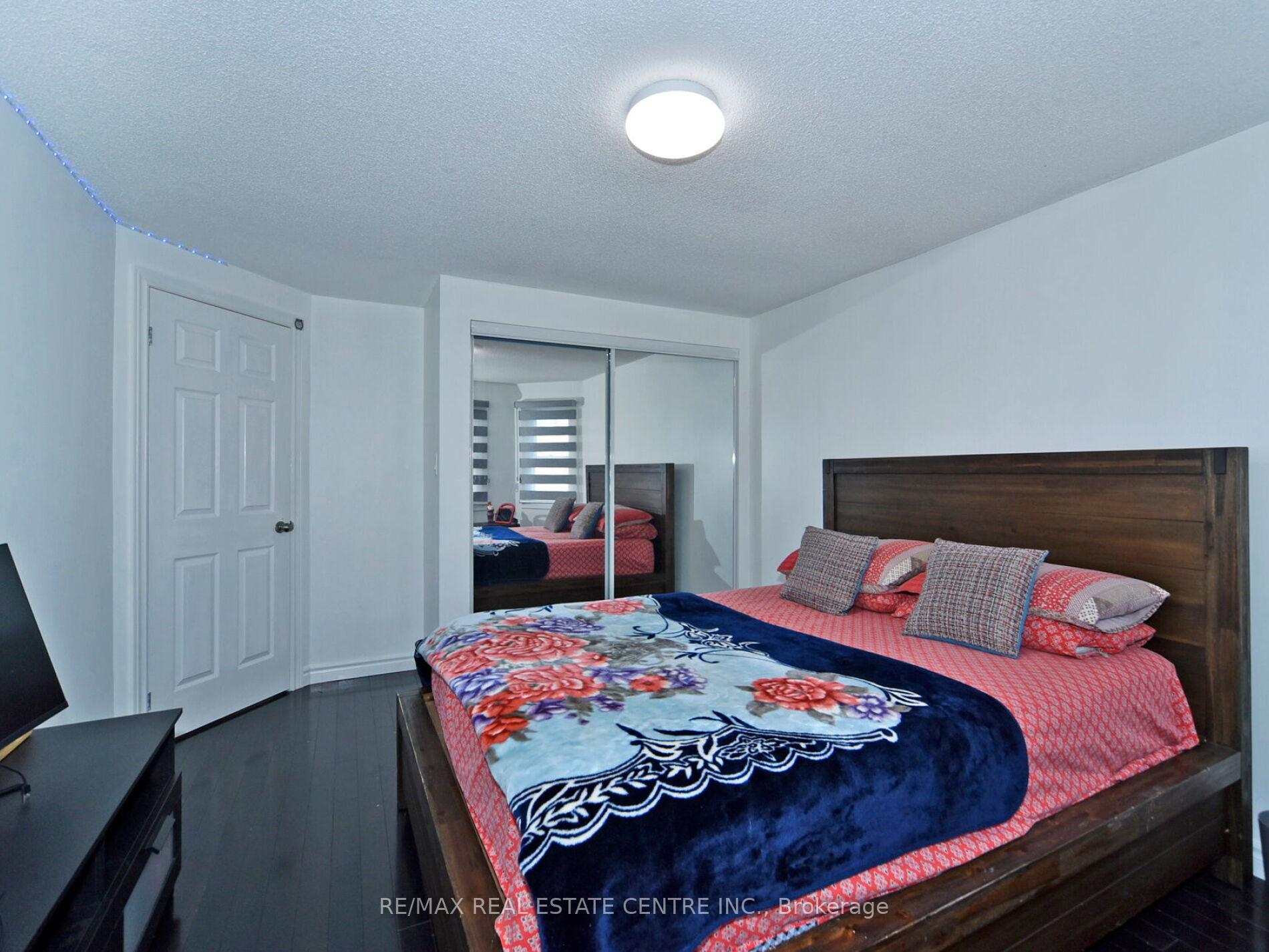 Photo 36 of 41 Fieldview Crescent, Whitby, Blue Grass Meadows — HOMEH