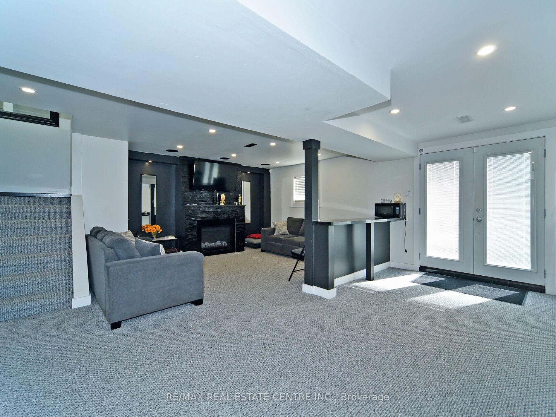 Photo 25 of 41 Fieldview Crescent, Whitby, Blue Grass Meadows — HOMEH