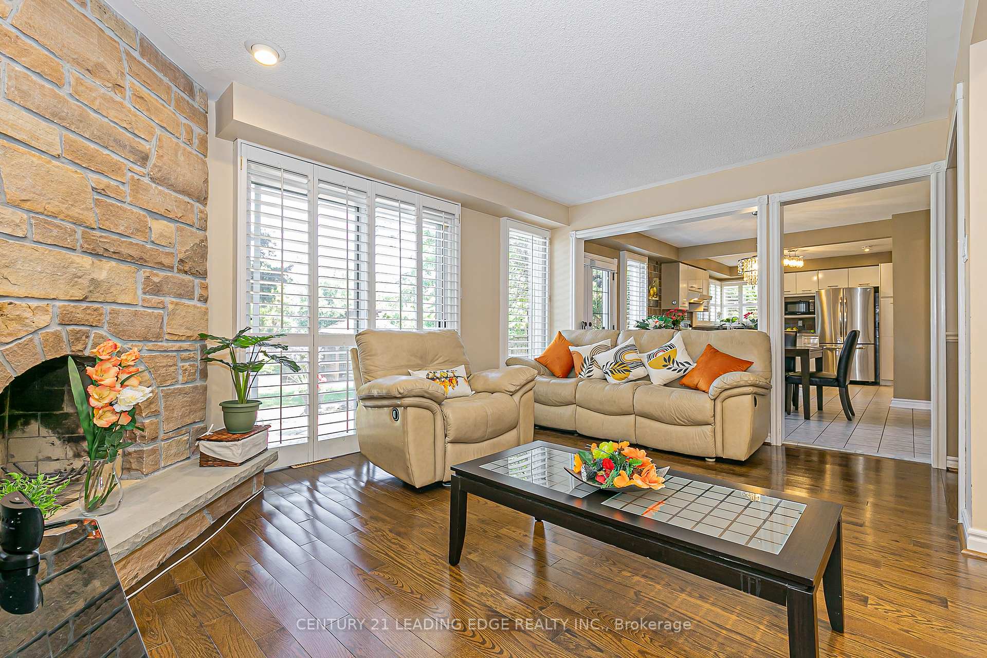 Photo 11 of 45 John Button Boulevard, Markham, Buttonville — HOMEH