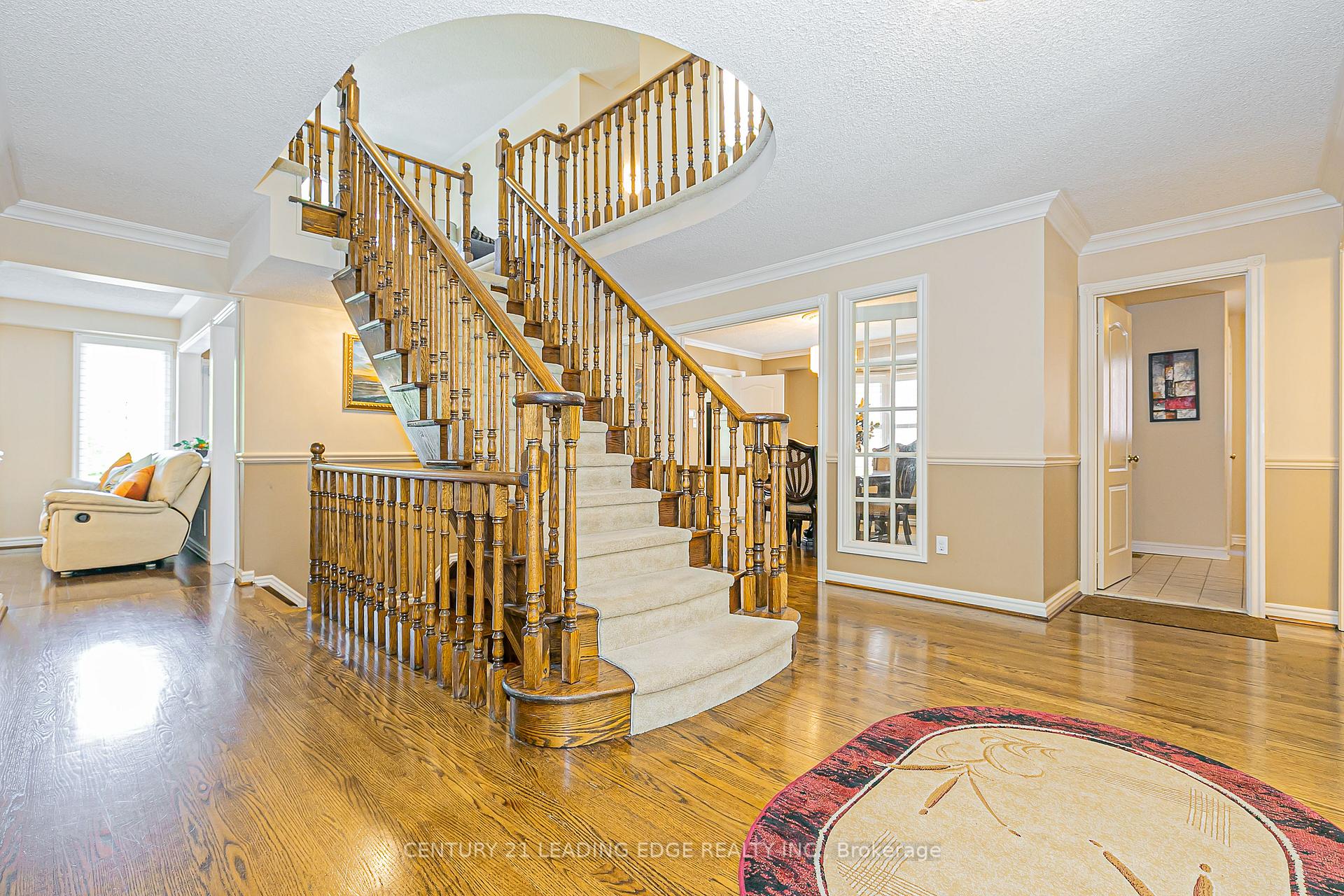 Photo 4 of 45 John Button Boulevard, Markham, Buttonville — HOMEH