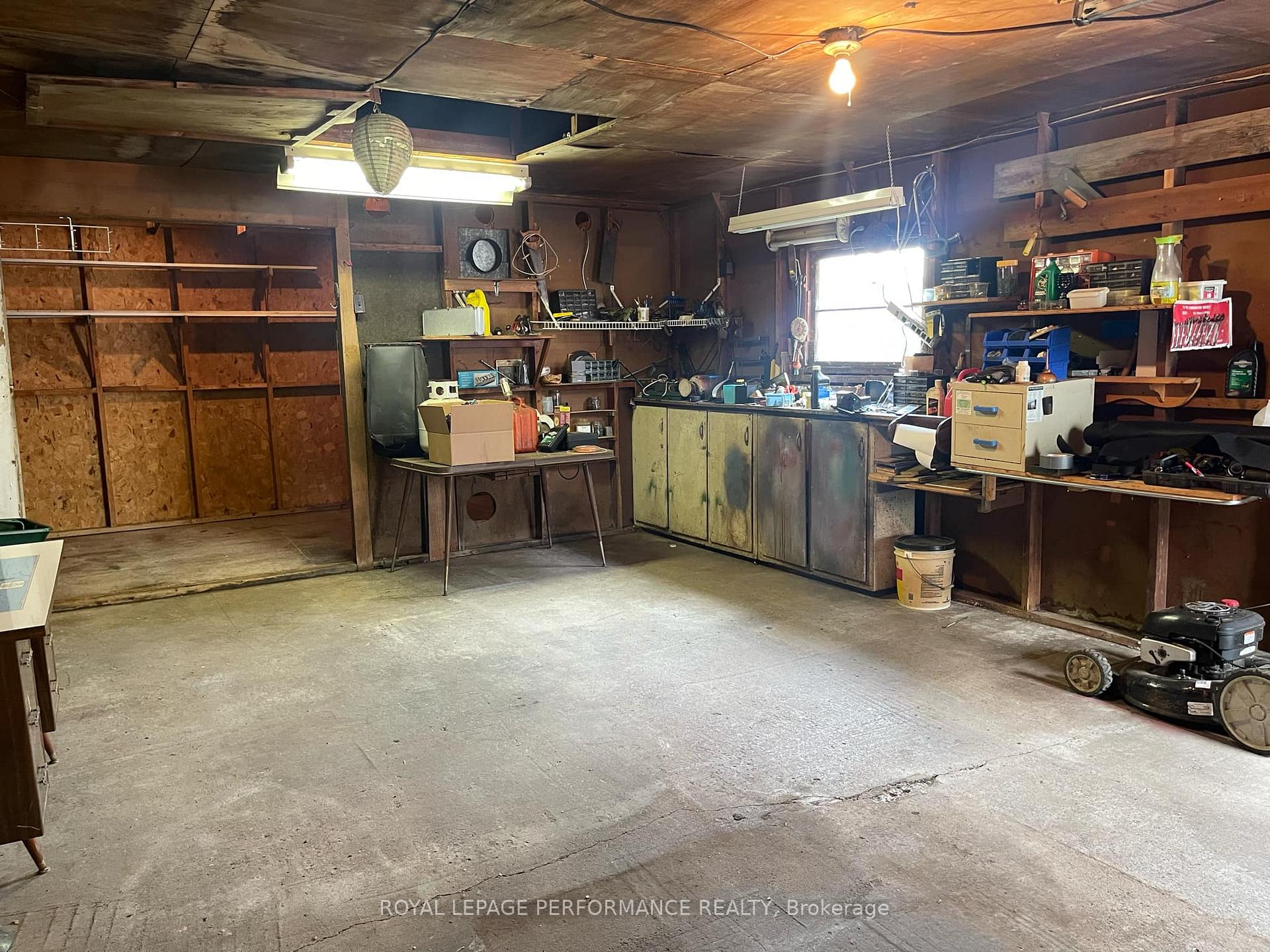 Photo 17 of 635 Hamilton Crescent E, Cornwall — HOMEH