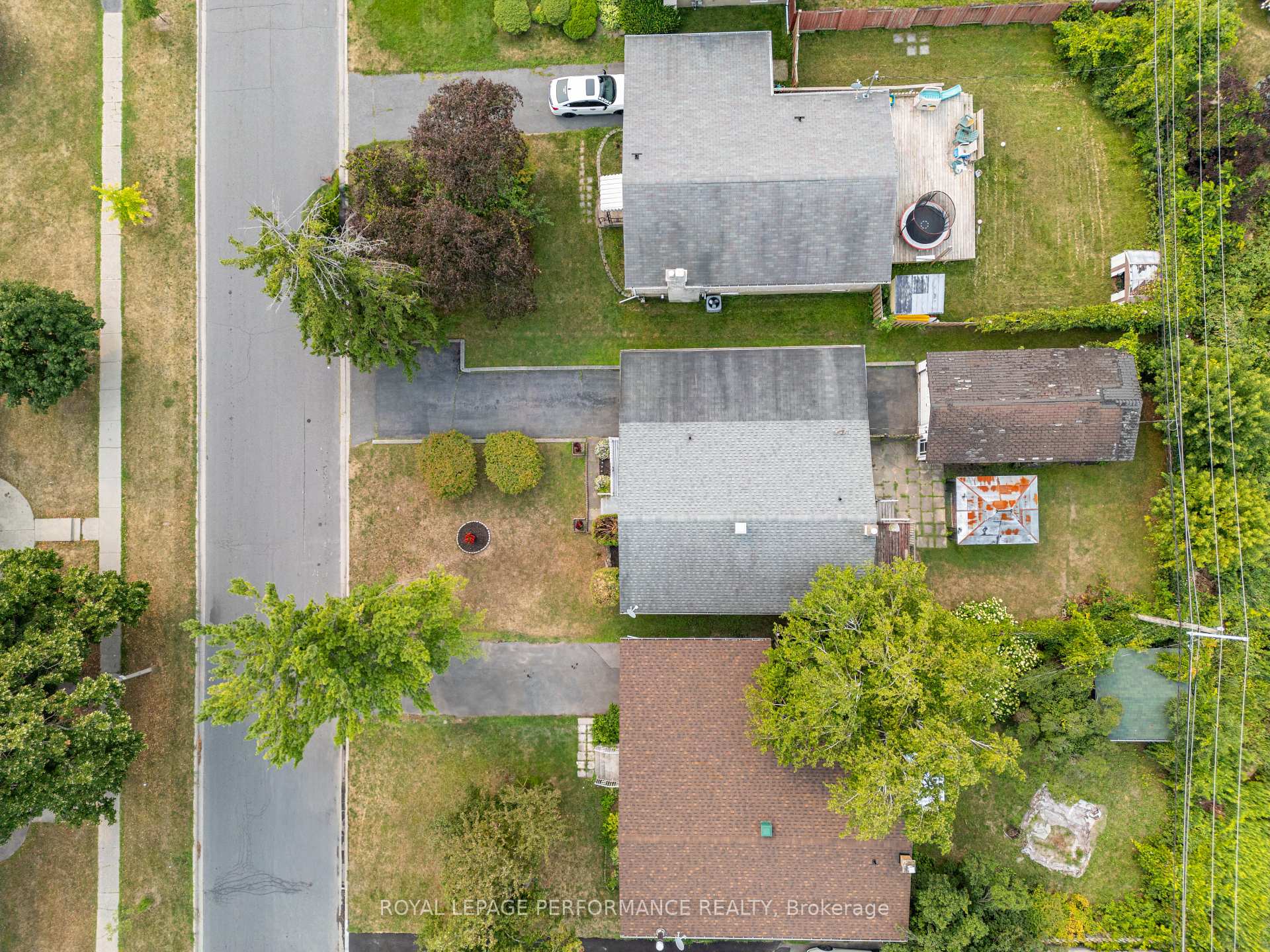 Photo 20 of 635 Hamilton Crescent E, Cornwall — HOMEH
