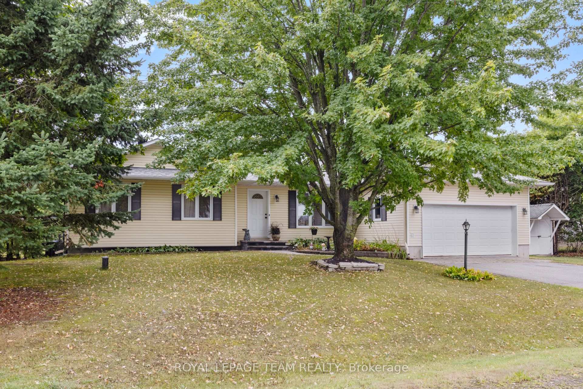 Photo 1 of 2248 Wallingford Way, Ottawa, North Gower — HOMEH