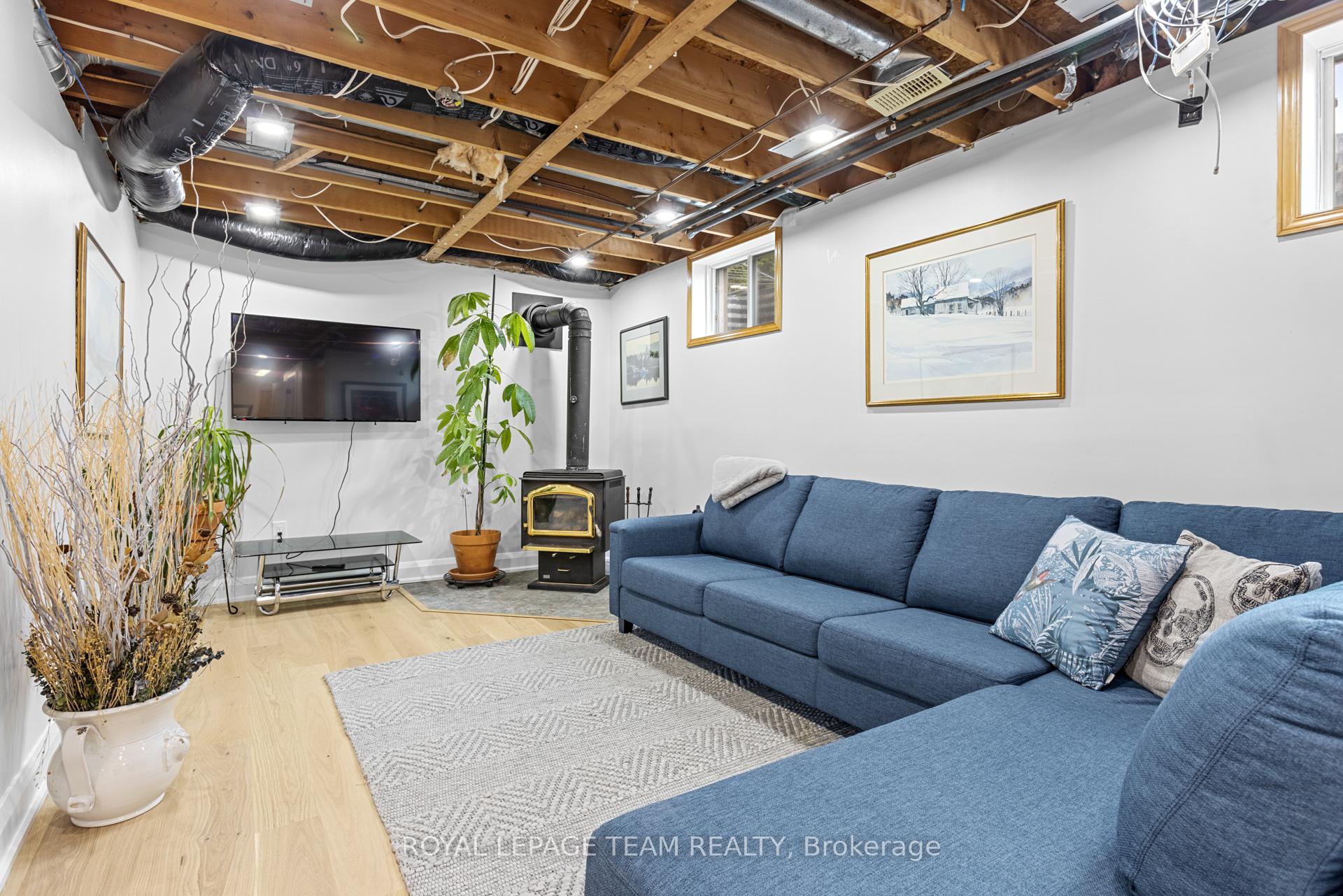 Photo 36 of 2248 Wallingford Way, Ottawa, North Gower — HOMEH