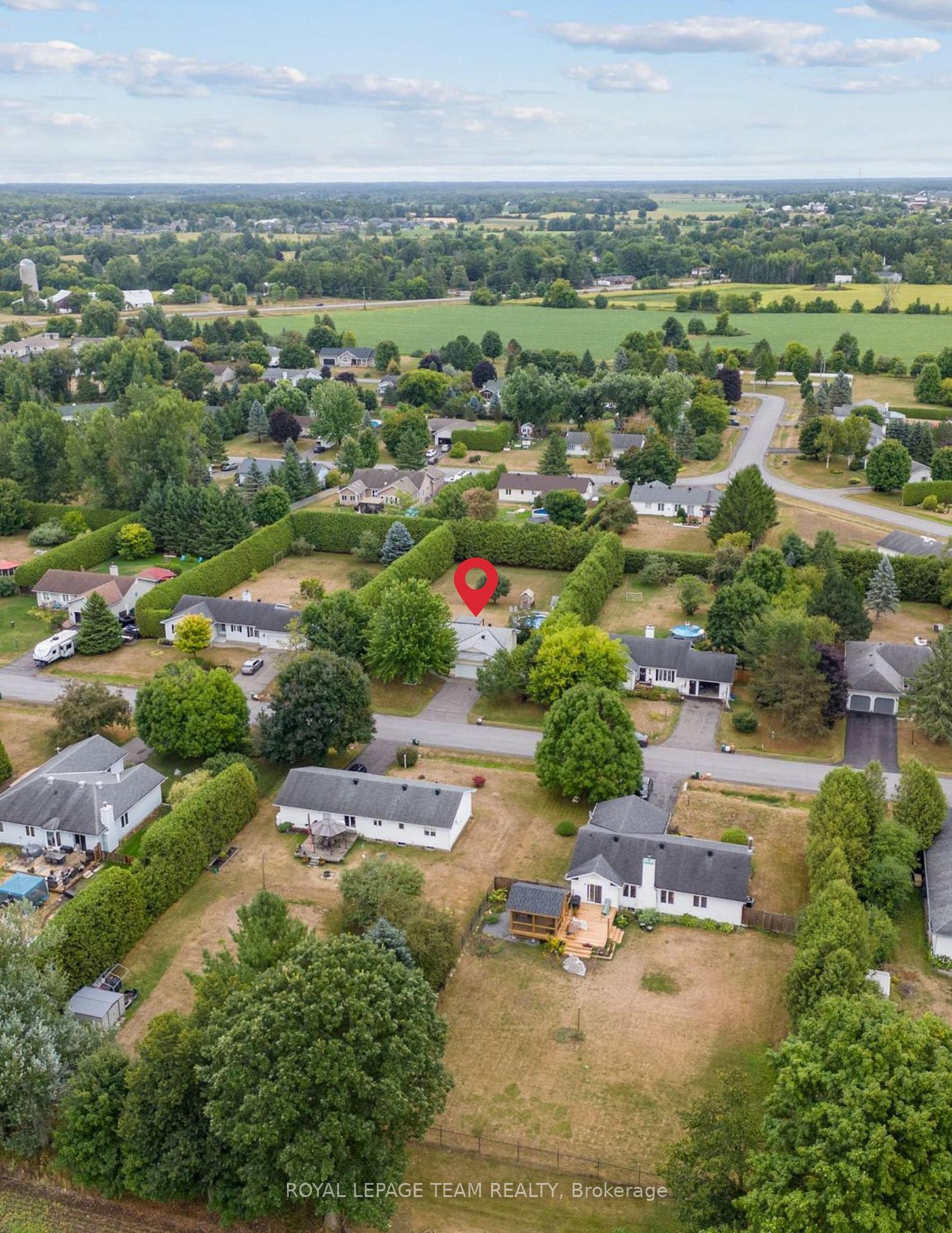 Photo 37 of 2248 Wallingford Way, Ottawa, North Gower — HOMEH