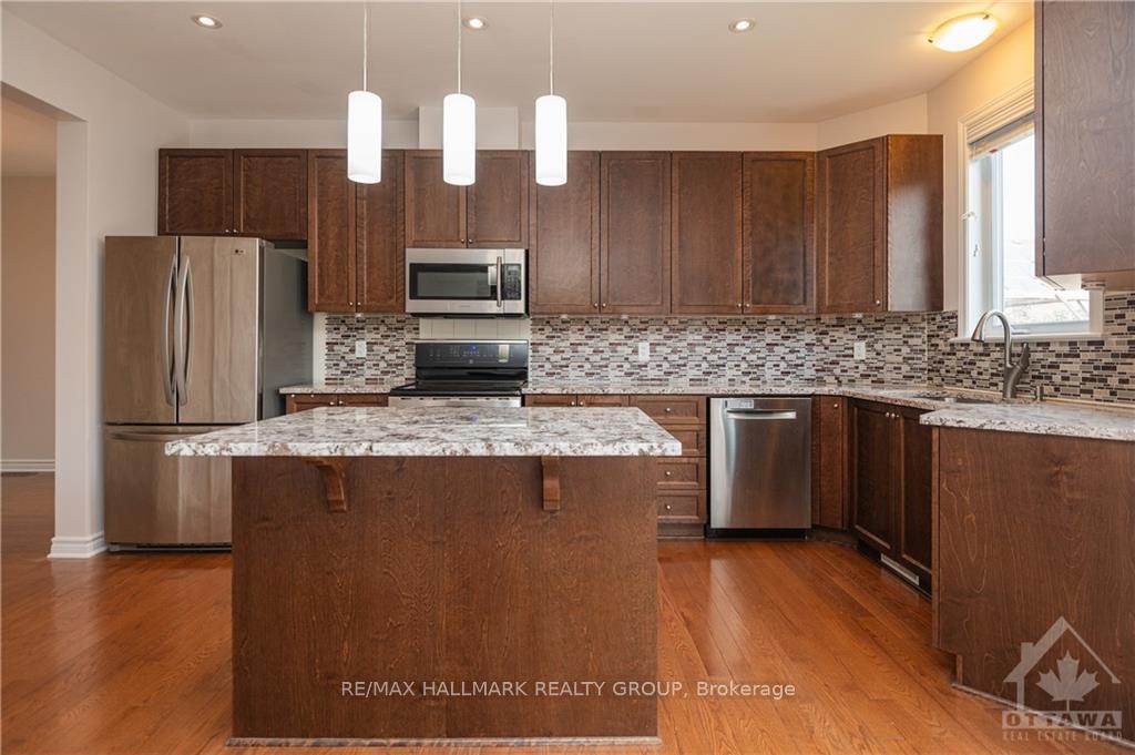 Photo 10 of 107 Mangrove Crescent, Ottawa, Blossom Park/Kemp Park/Findlay Creek — HOMEH
