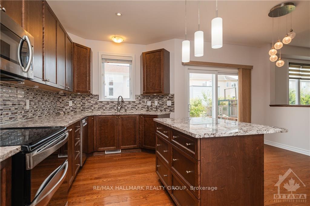 Photo 11 of 107 Mangrove Crescent, Ottawa, Blossom Park/Kemp Park/Findlay Creek — HOMEH