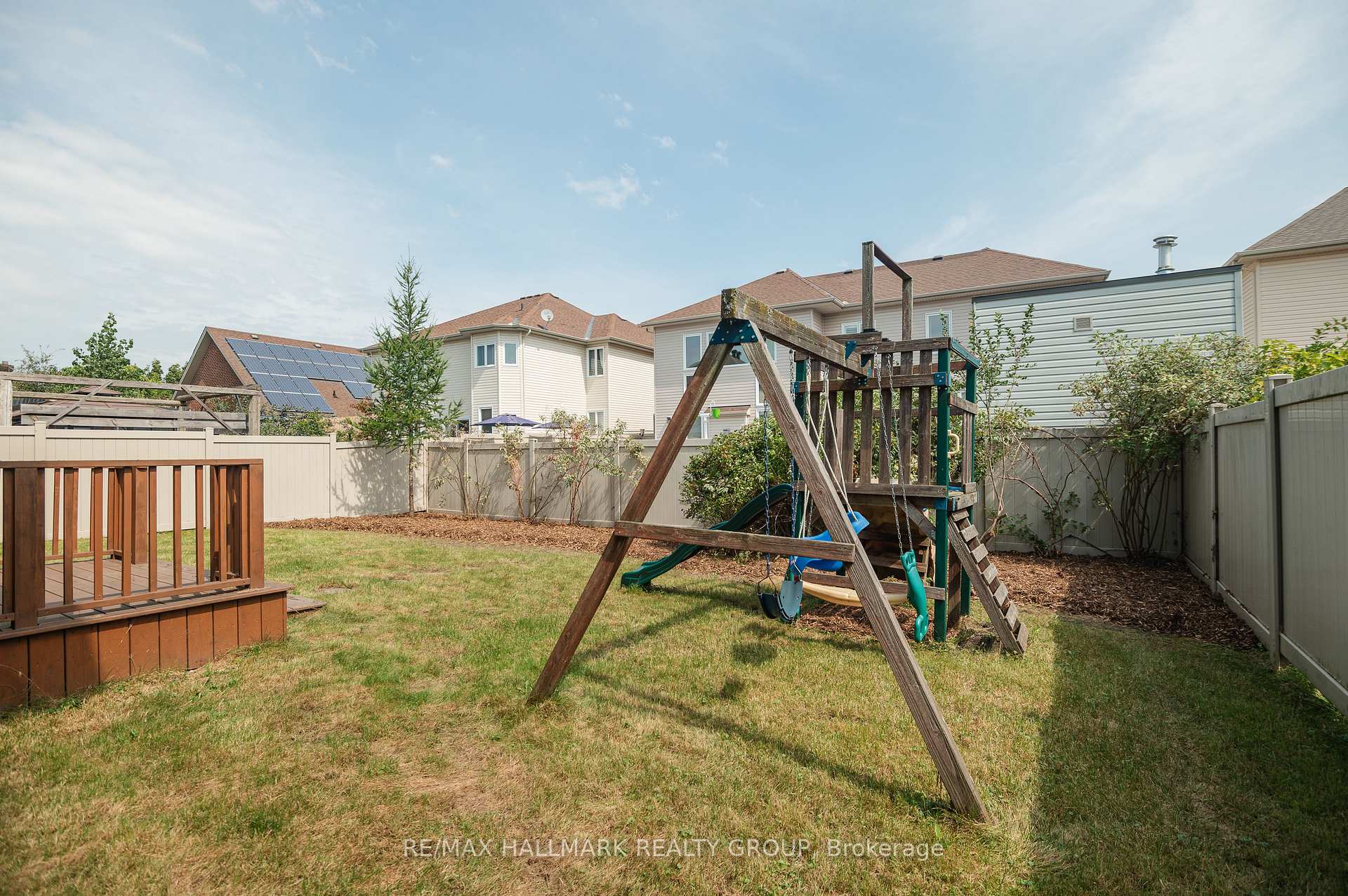 Photo 32 of 107 Mangrove Crescent, Ottawa, Blossom Park/Kemp Park/Findlay Creek — HOMEH