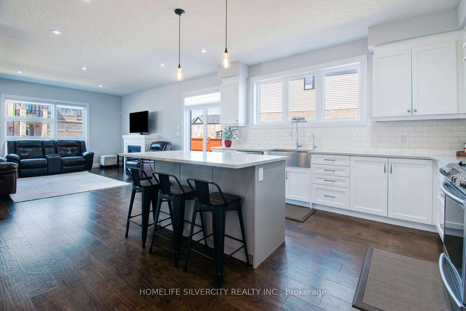 Photo 13 of 556 Mayapple Street, Waterloo — HOMEH