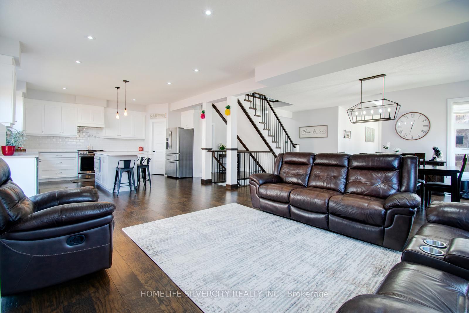 Photo 15 of 556 Mayapple Street, Waterloo — HOMEH