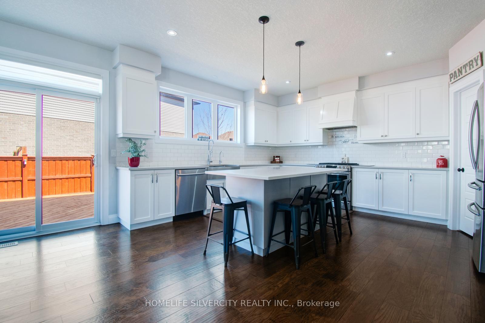 Photo 29 of 556 Mayapple Street, Waterloo — HOMEH