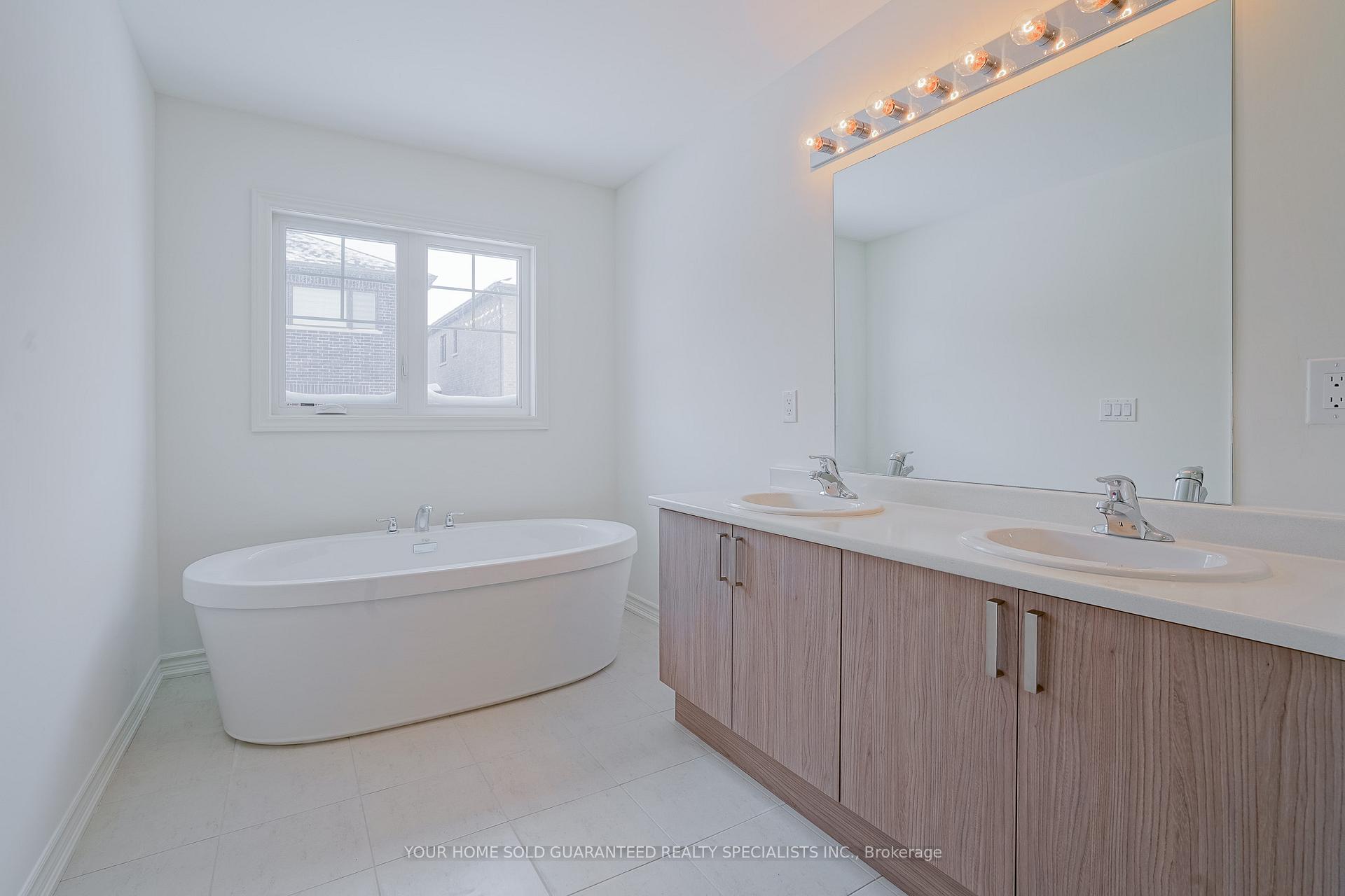 Photo 5 of 11 Sassafras Road, Springwater, Midhurst — HOMEH