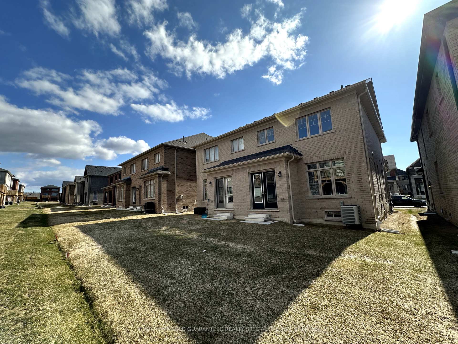Photo 8 of 11 Sassafras Road, Springwater, Midhurst — HOMEH