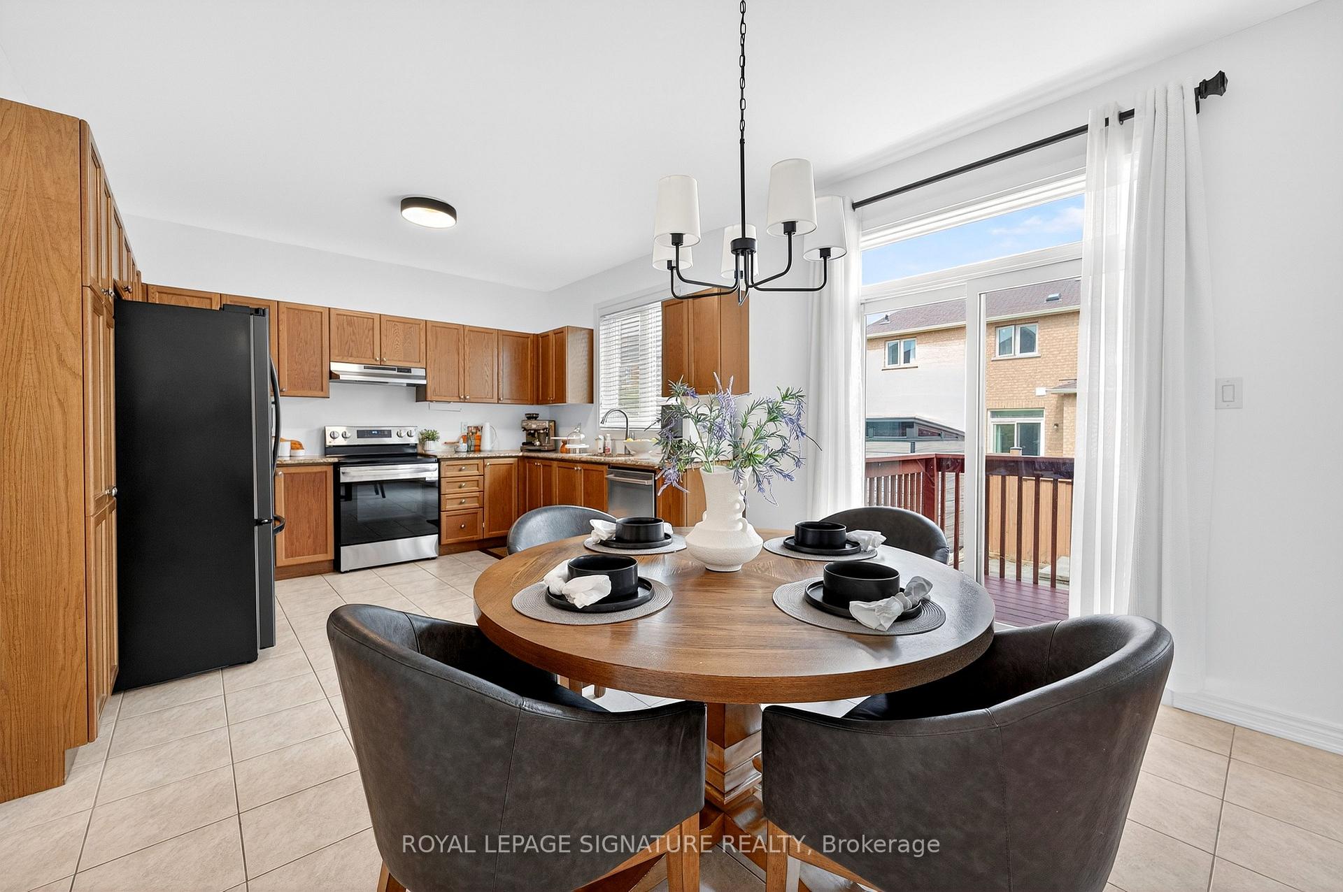 Photo 23 of 50 Steel Drive, Aurora, Bayview Northeast — HOMEH