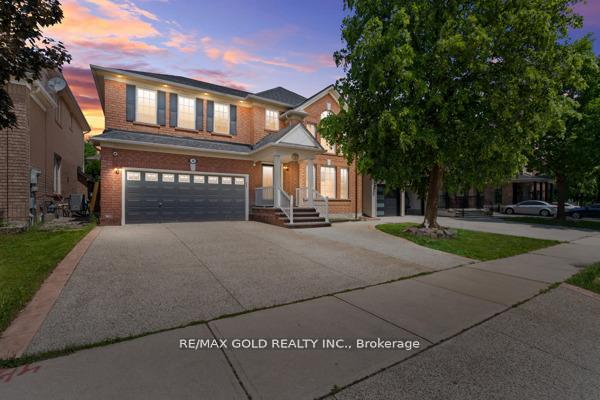 Photo 14 of 16 Upshall Drive, Brampton, Vales of Castlemore — HOMEH