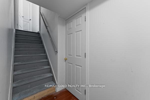 Photo 13 of 16 Upshall Drive, Brampton, Vales of Castlemore — HOMEH