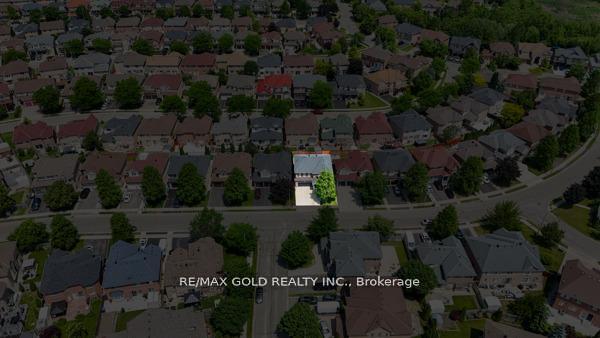 Photo 24 of 16 Upshall Drive, Brampton, Vales of Castlemore — HOMEH