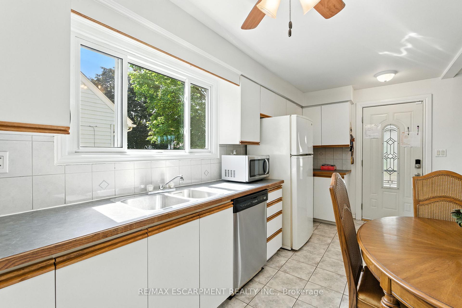 Photo 31 of 172 Adair Avenue N, Hamilton, McQuesten — HOMEH