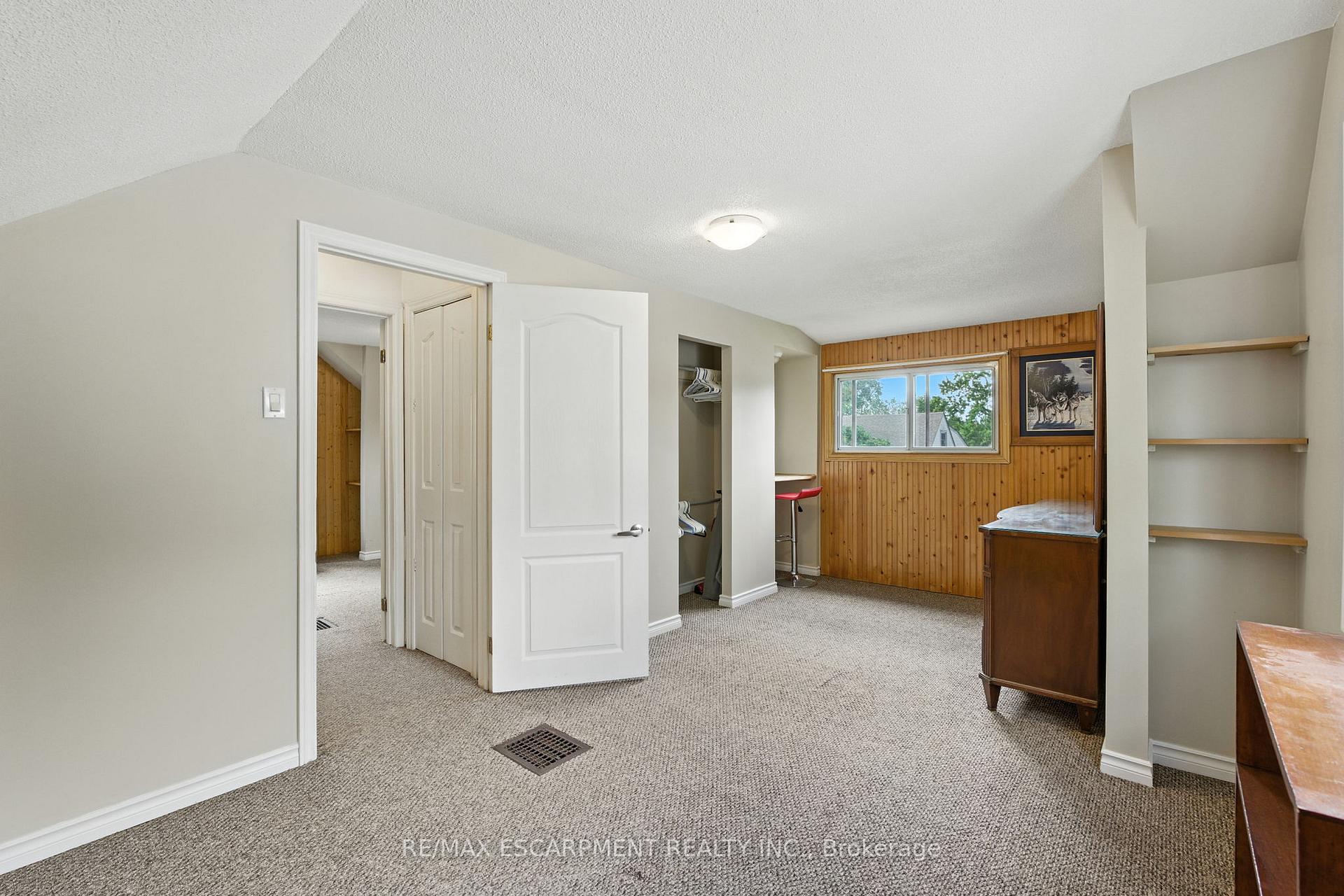 Photo 17 of 172 Adair Avenue N, Hamilton, McQuesten — HOMEH