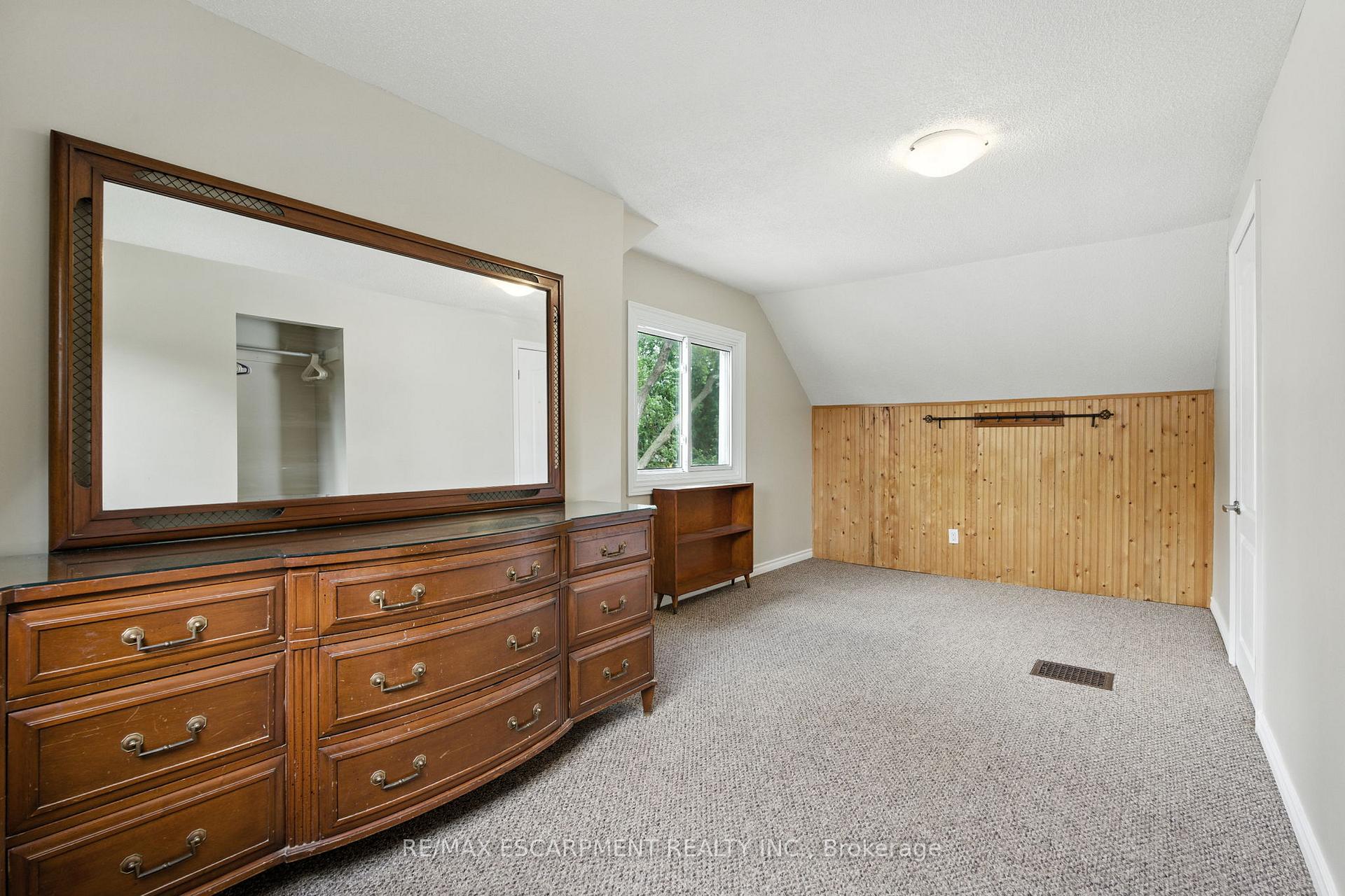 Photo 22 of 172 Adair Avenue N, Hamilton, McQuesten — HOMEH