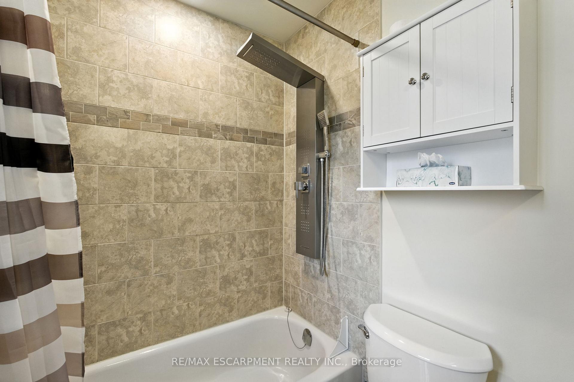 Photo 32 of 172 Adair Avenue N, Hamilton, McQuesten — HOMEH
