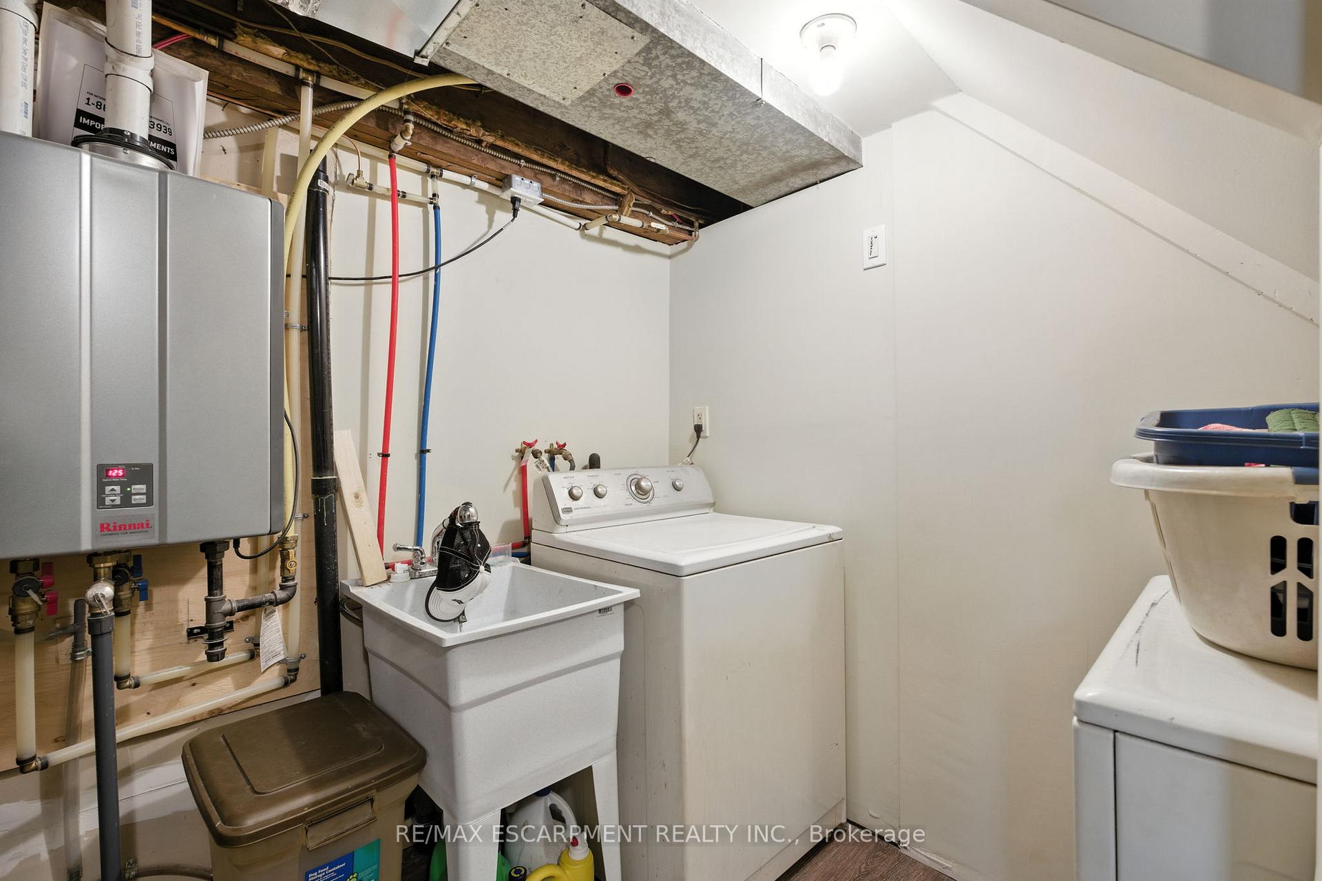 Photo 16 of 172 Adair Avenue N, Hamilton, McQuesten — HOMEH