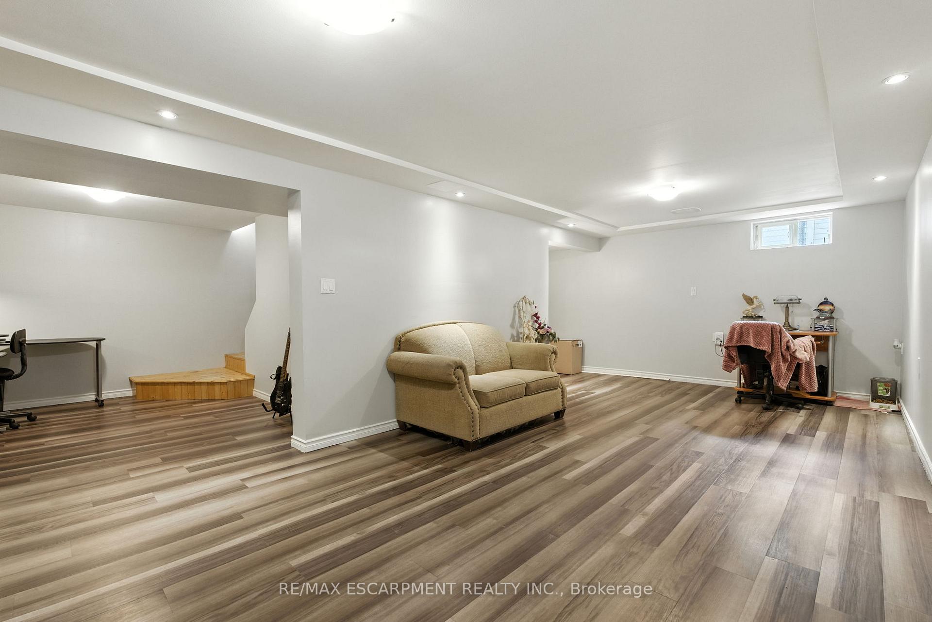 Photo 27 of 172 Adair Avenue N, Hamilton, McQuesten — HOMEH
