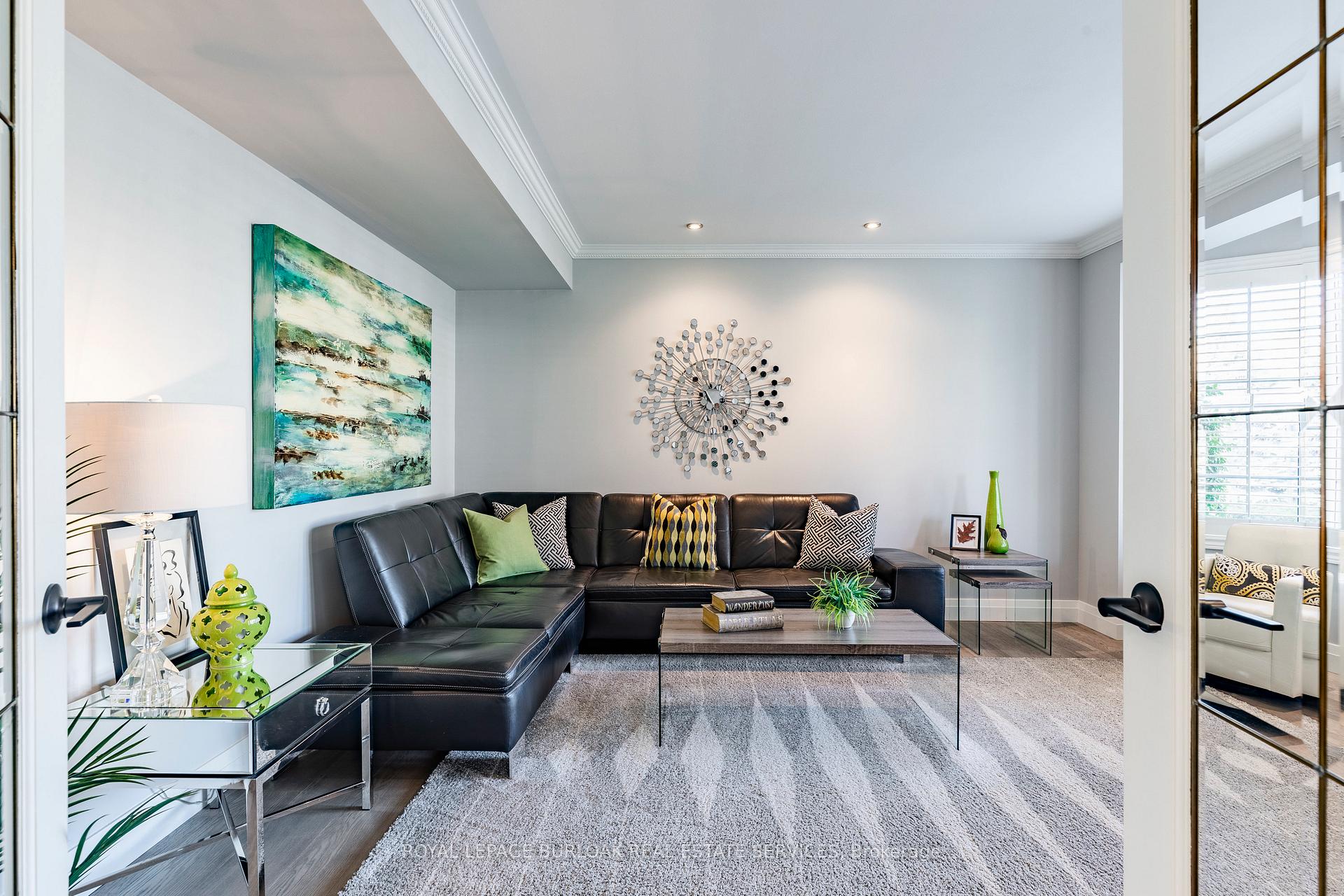 Photo 2 of 1486 Myron Drive, Mississauga, Lakeview — HOMEH