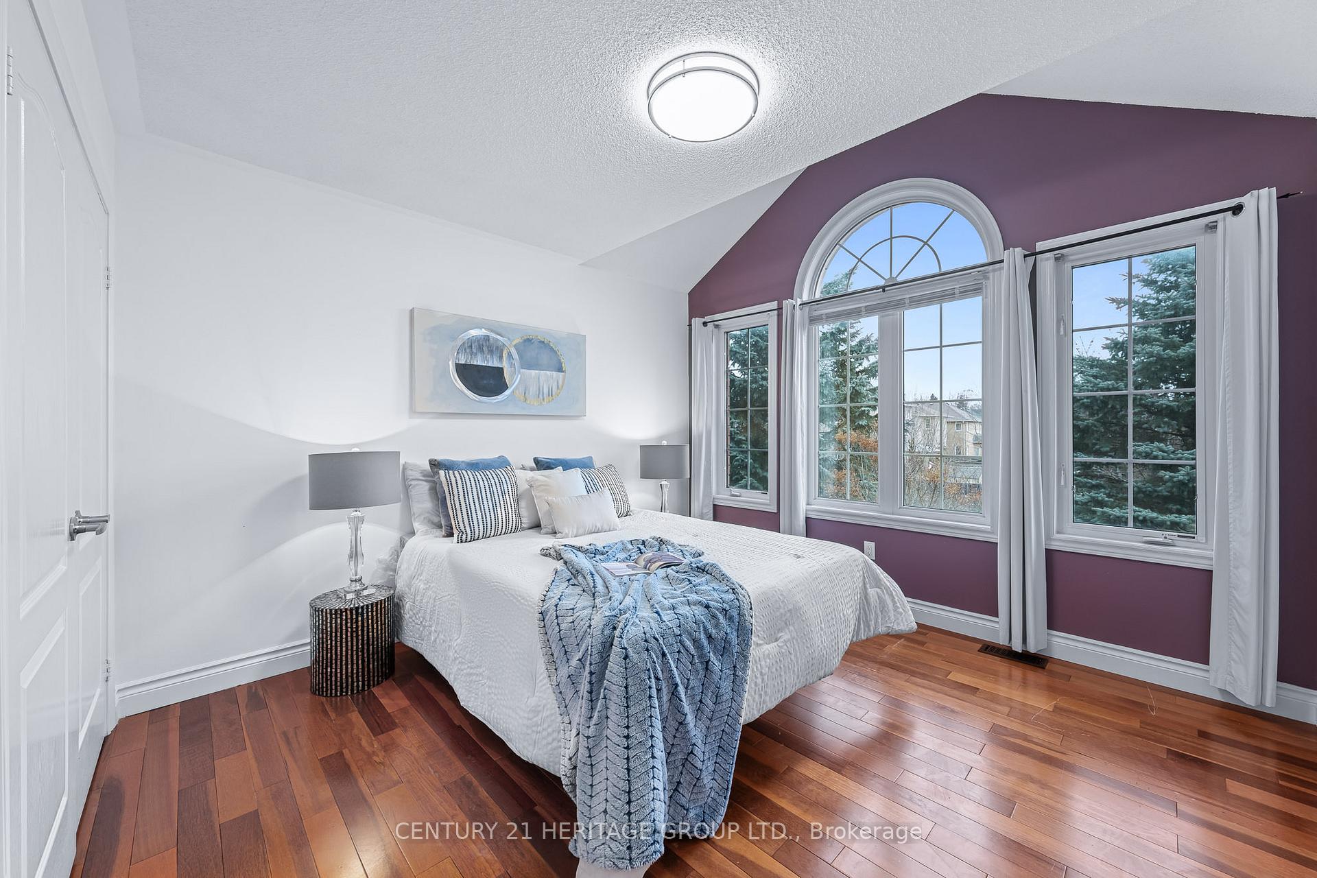Photo 10 of 229 Willis Drive, Aurora, Aurora Highlands — HOMEH